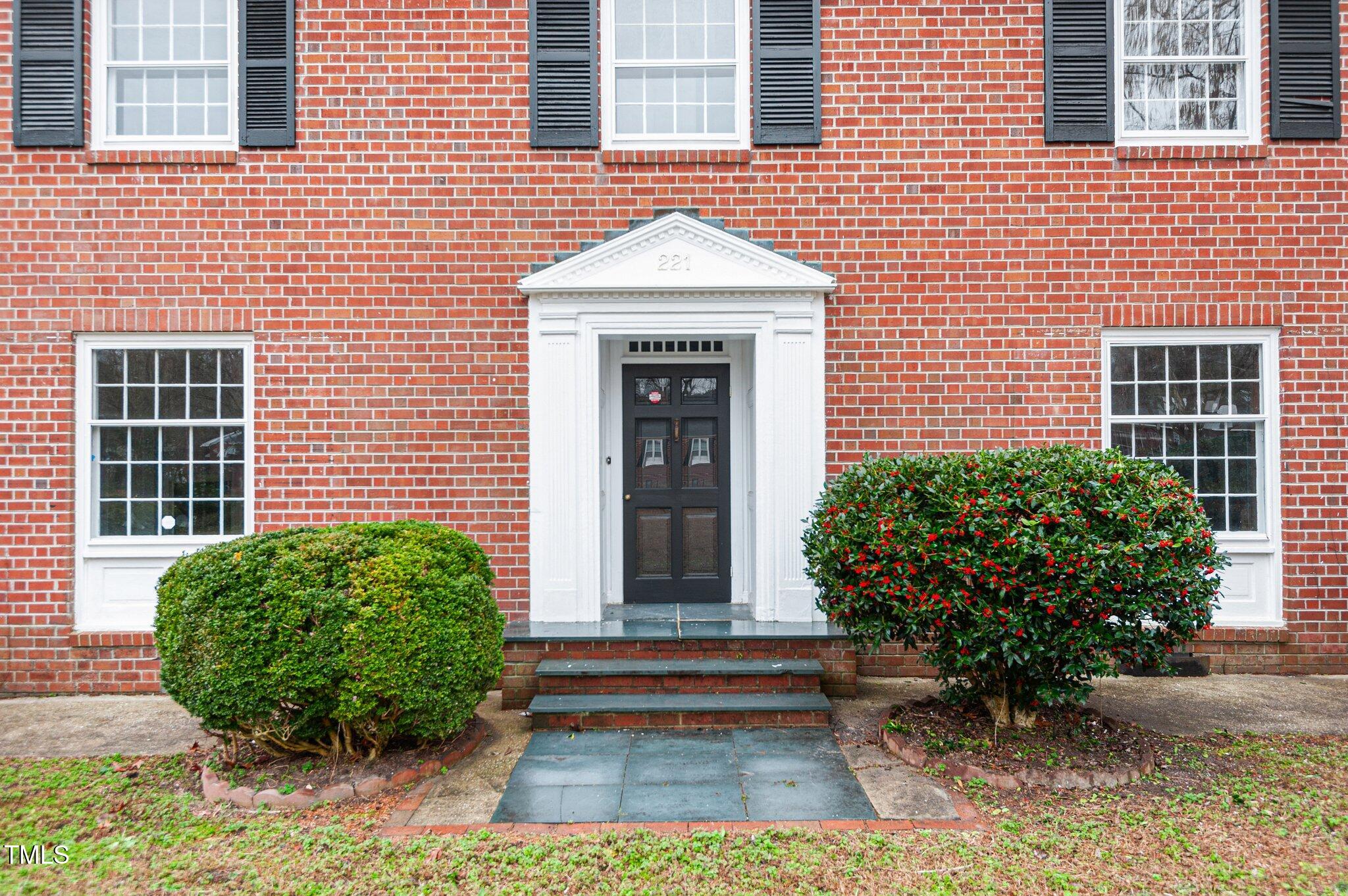 221 Whitfield Street