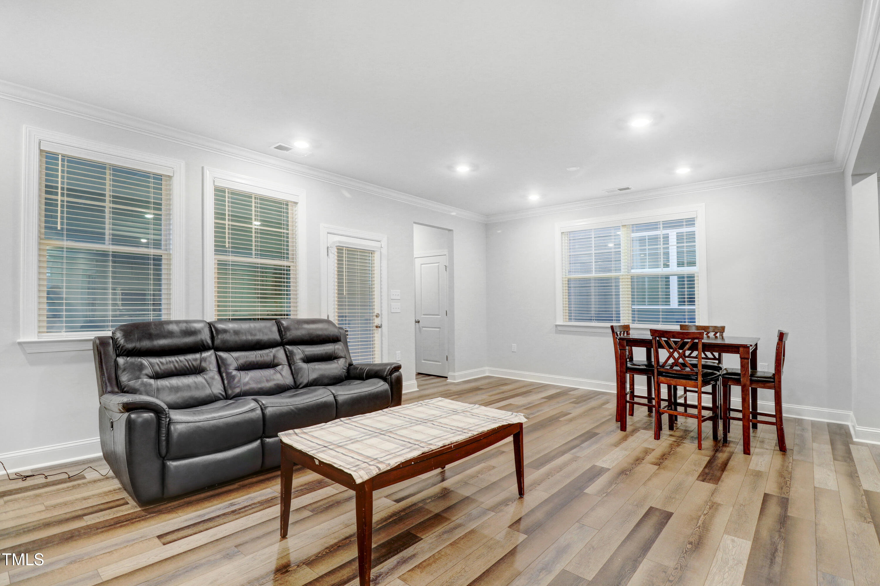 333 Natsam Woods Way