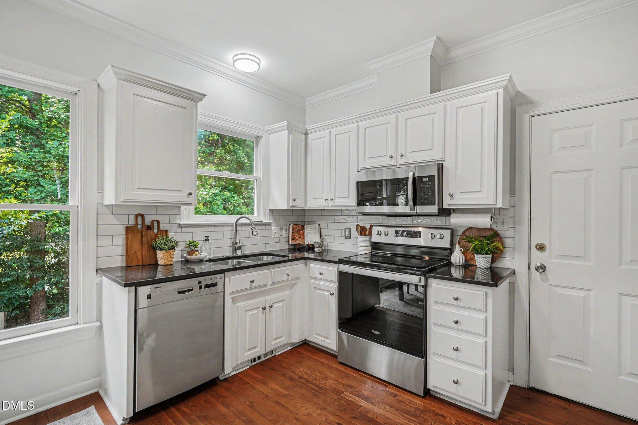 903 Baileymoor Court