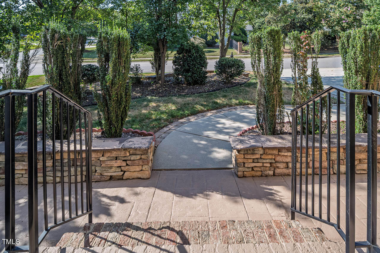 9220 Meadow Mist Court