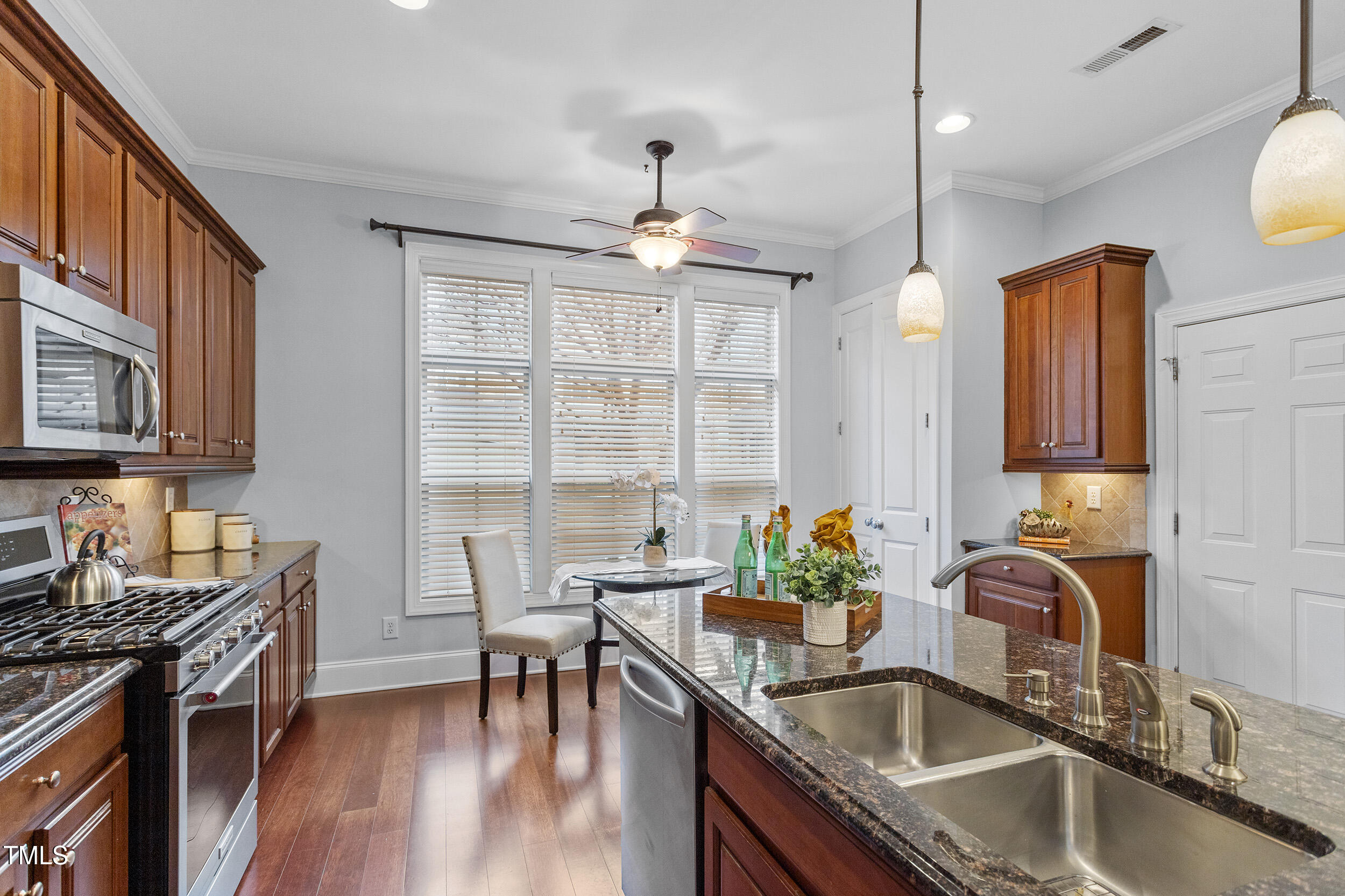 Cary, North Carolina 27519, United States, 4 Bedrooms Bedrooms, ,4 BathroomsBathrooms,Residential,Pending,5077