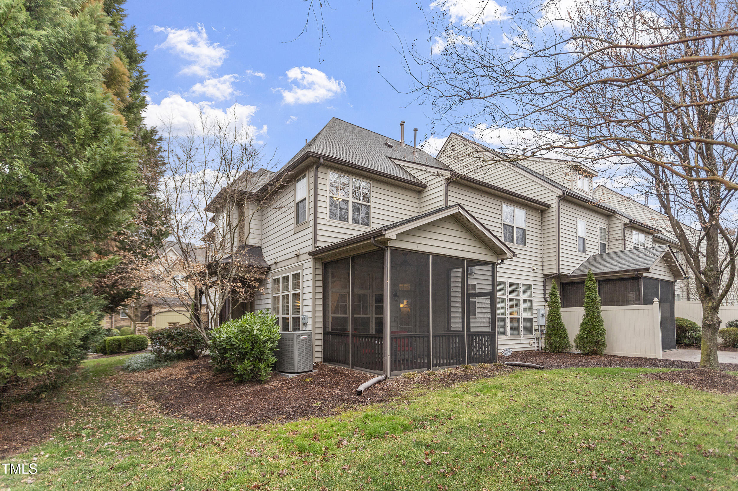 Cary, North Carolina 27519, United States, 4 Bedrooms Bedrooms, ,4 BathroomsBathrooms,Residential,Pending,5077