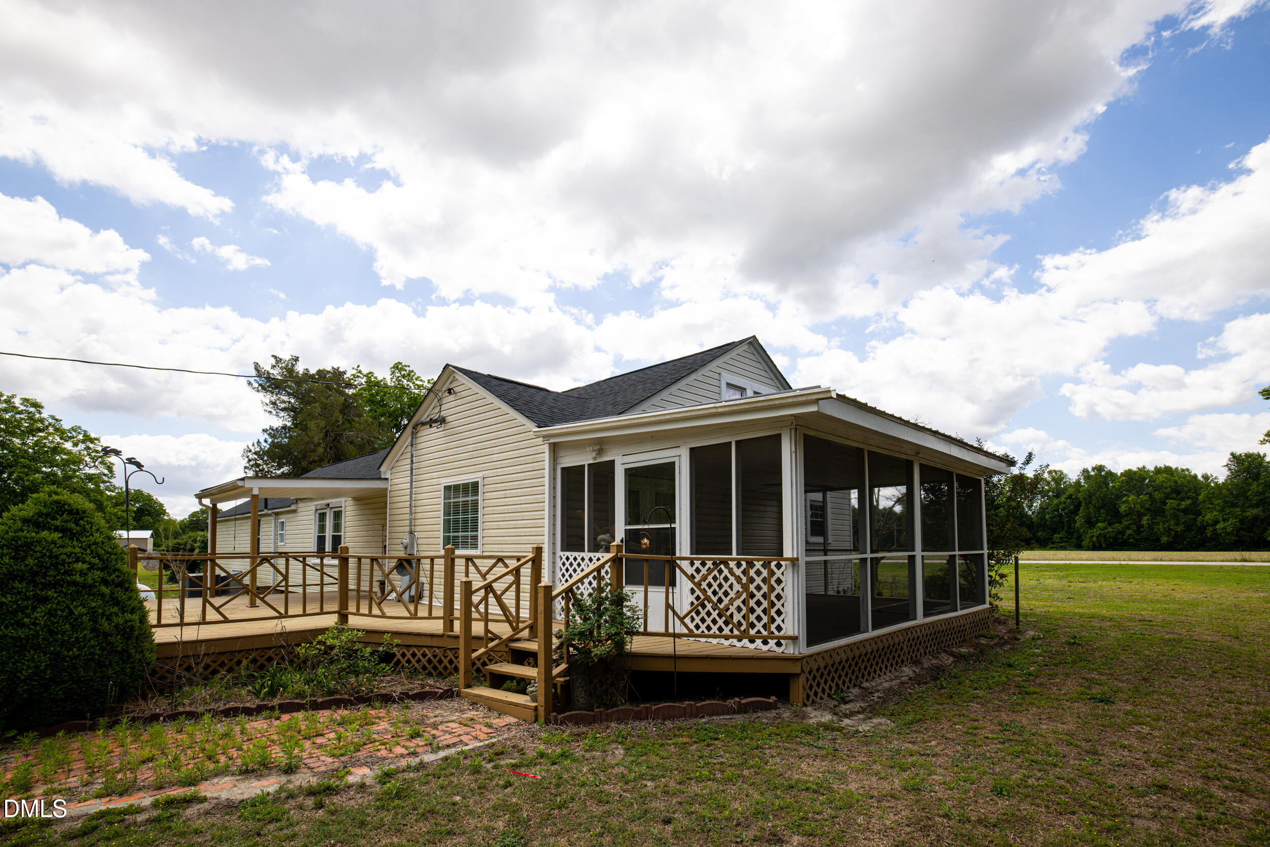 10581 Highway 42