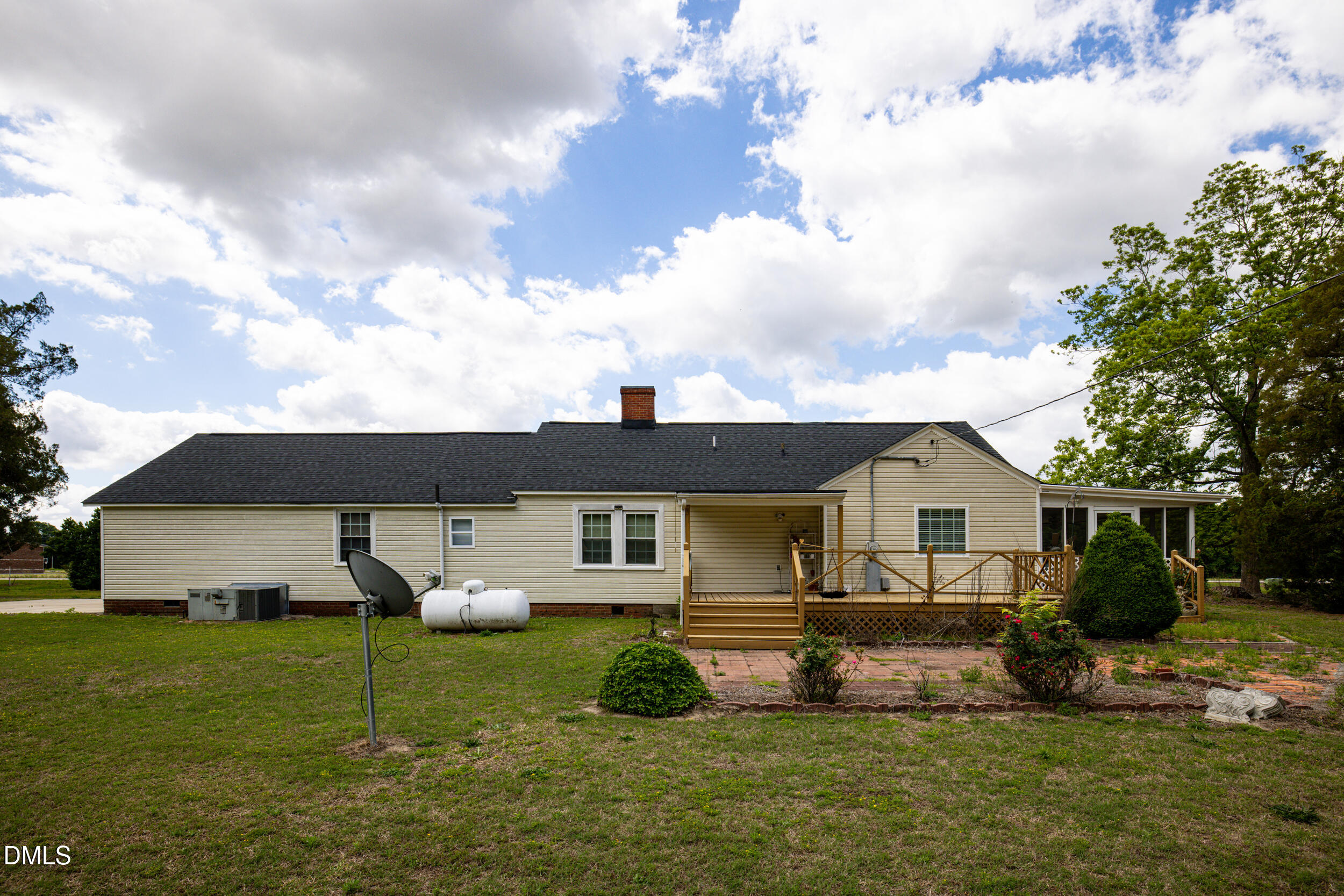 10581 Highway 42