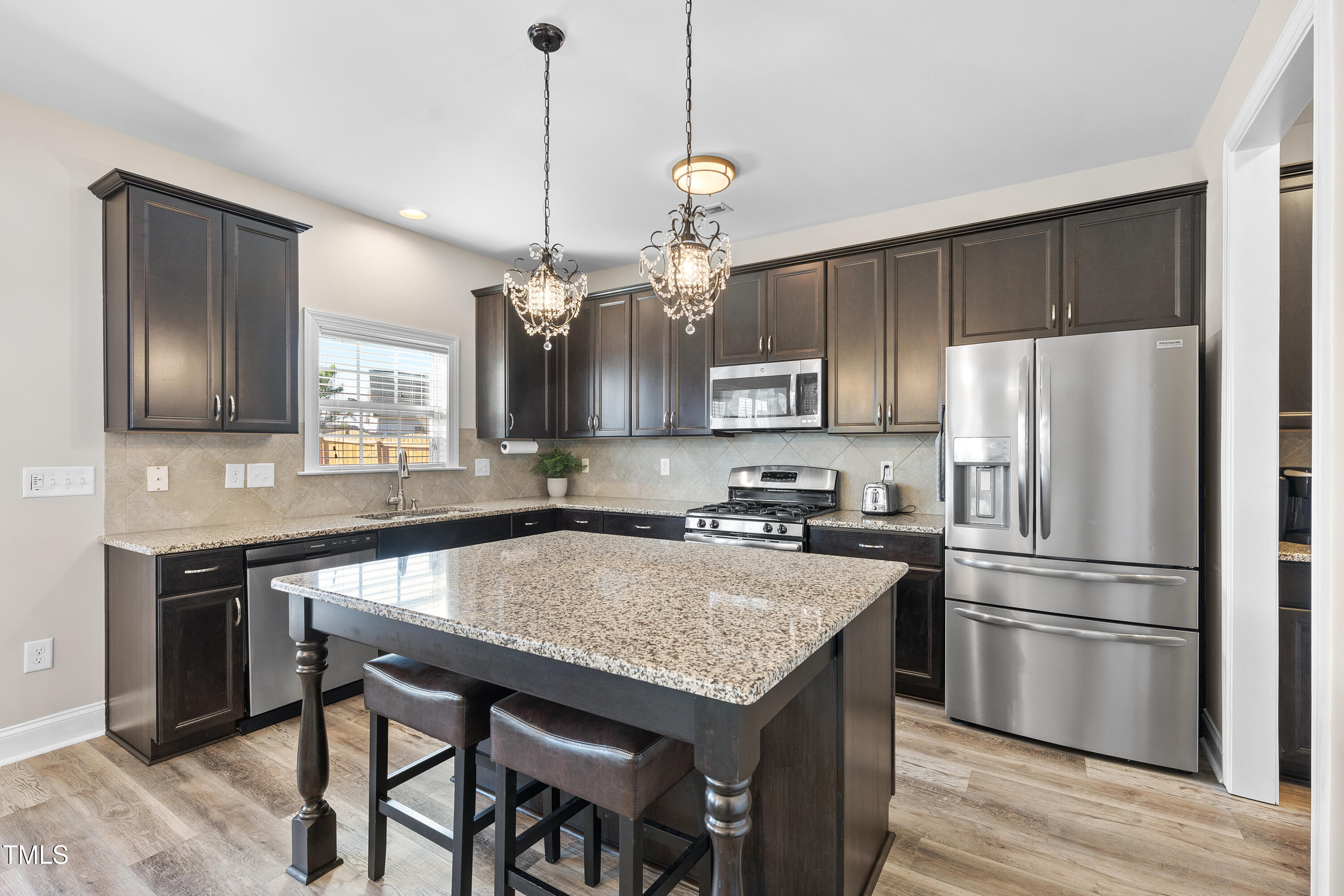 Fuquay Varina, North Carolina 27526, United States, 4 Bedrooms Bedrooms, ,3 BathroomsBathrooms,Residential,Active,78904