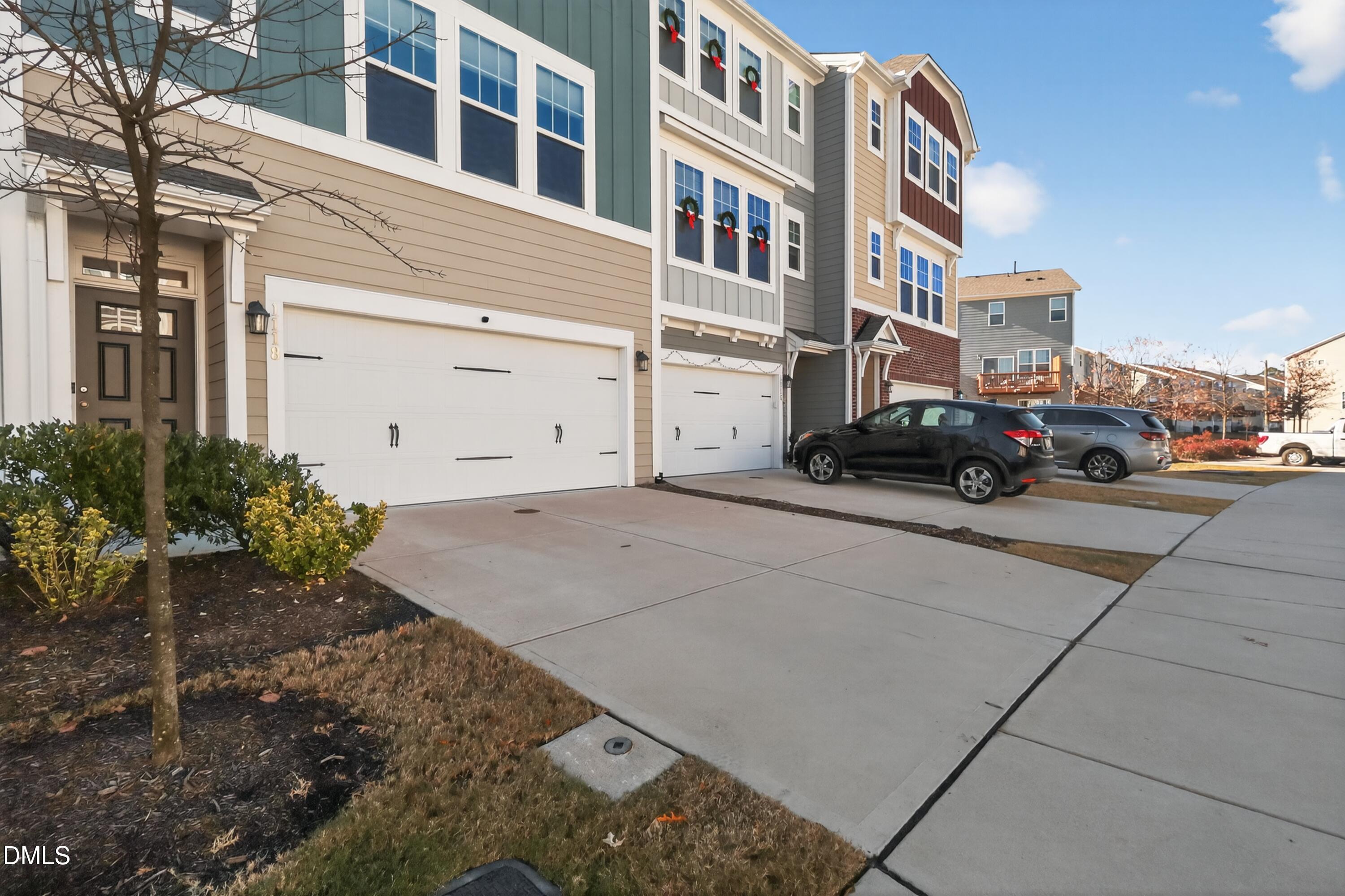 1118 Commack Drive