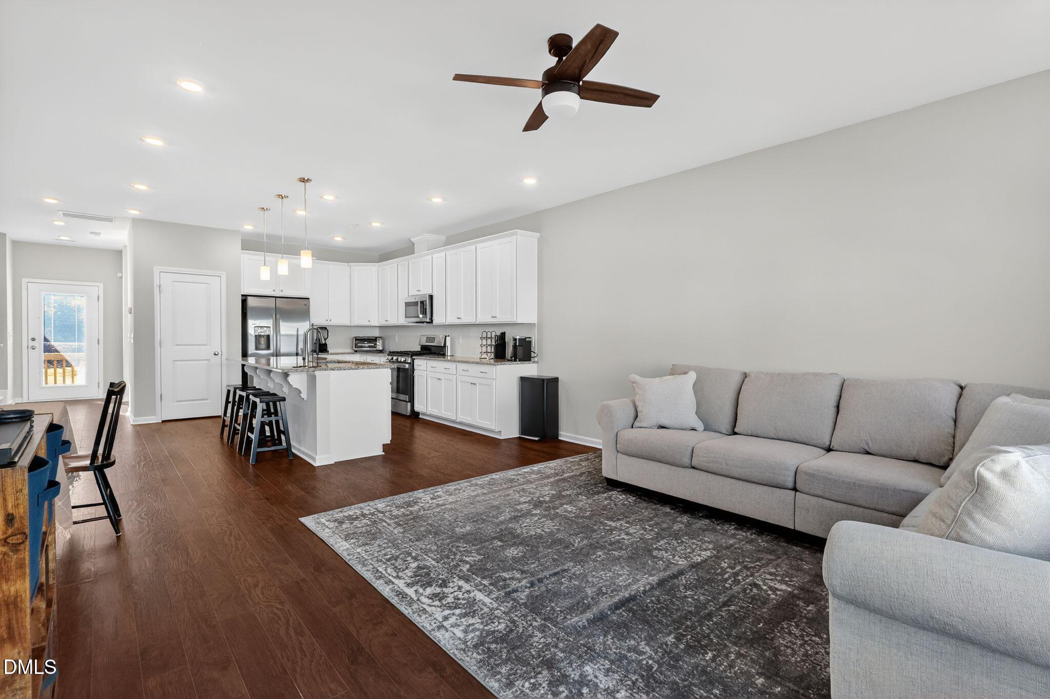 1118 Commack Drive