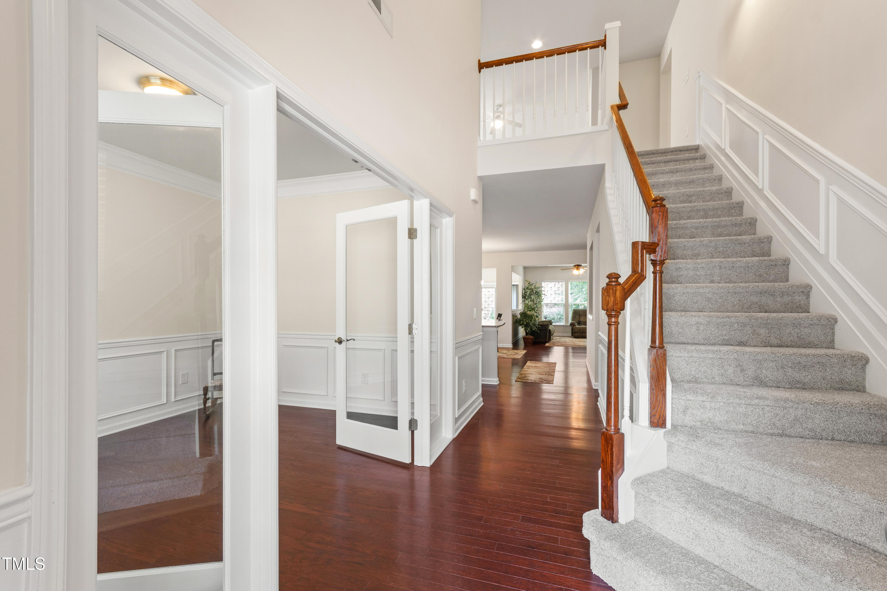 1320 Cozy Oak Avenue