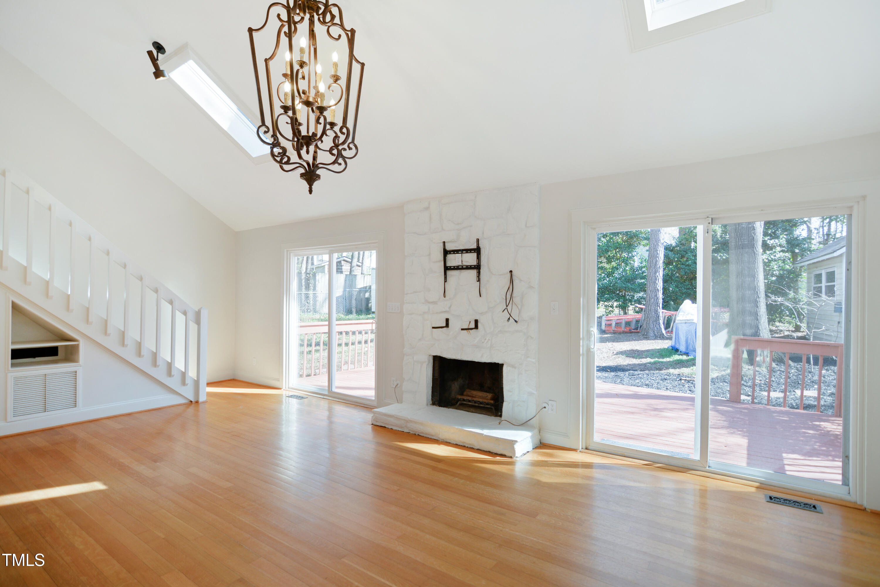 7216 Bluffside Court