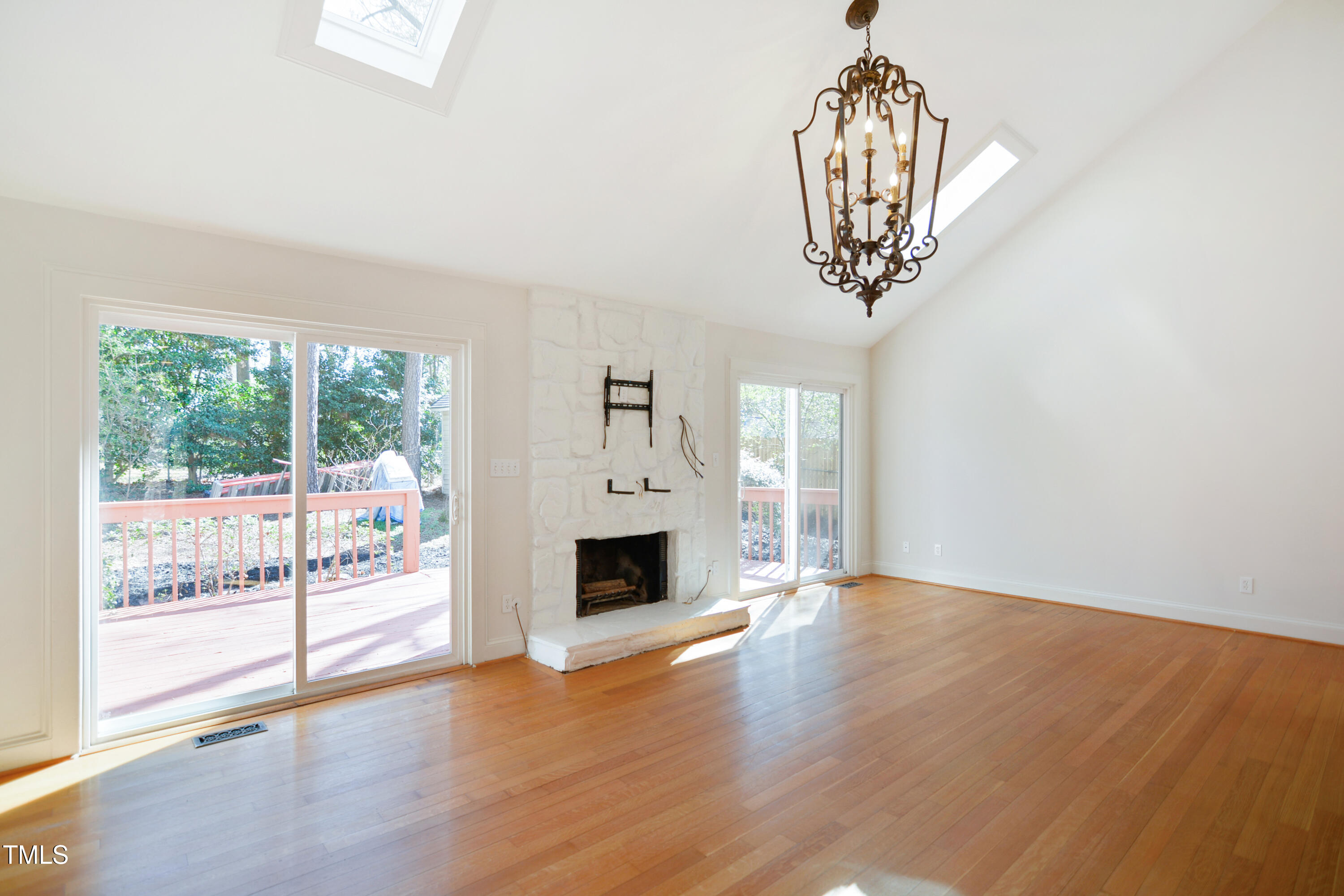 7216 Bluffside Court