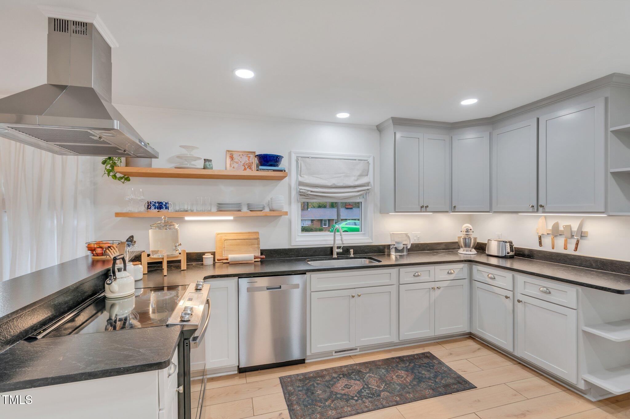 710 Spring Lane