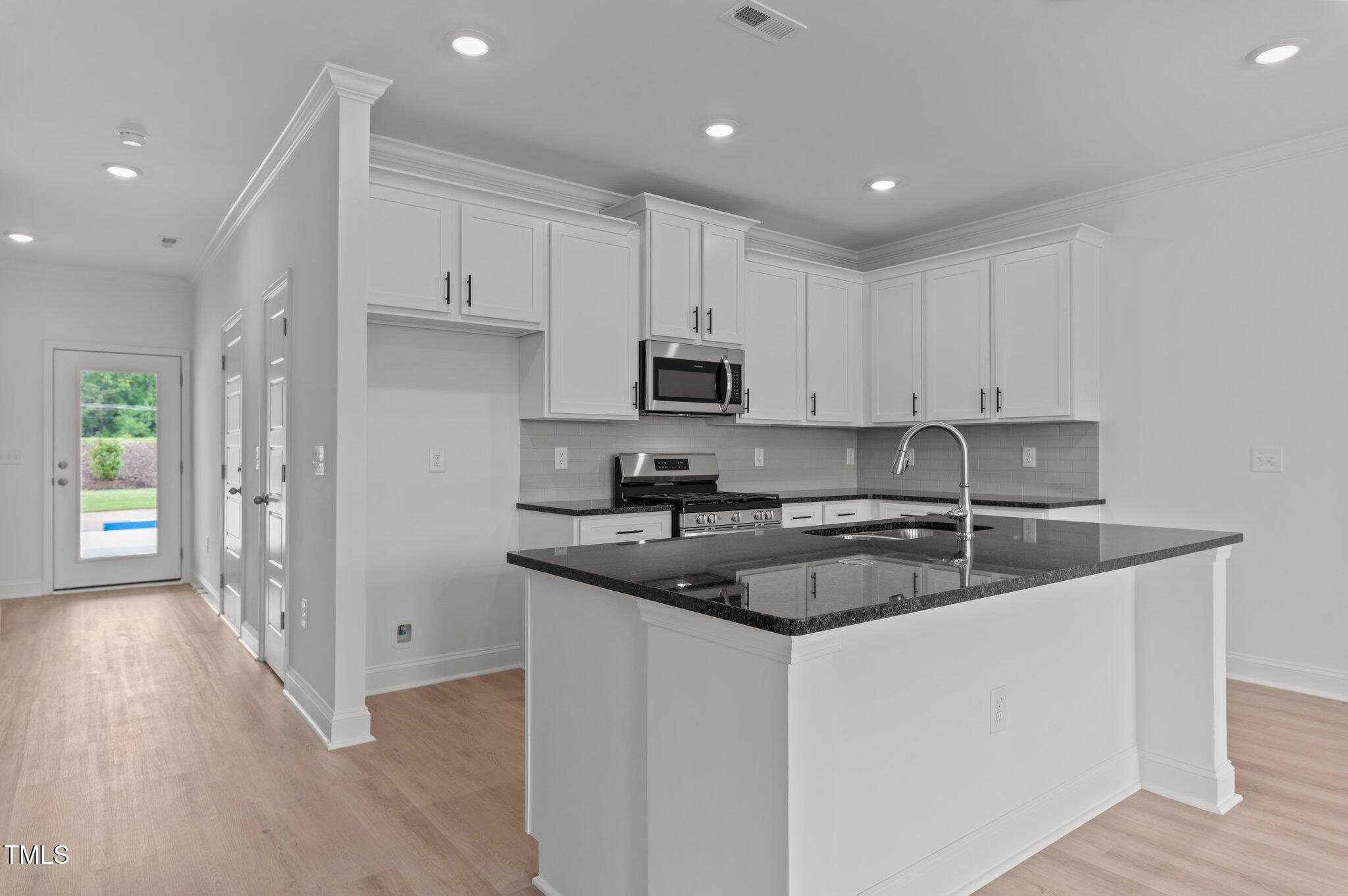 935 Alma Railway Drive 554