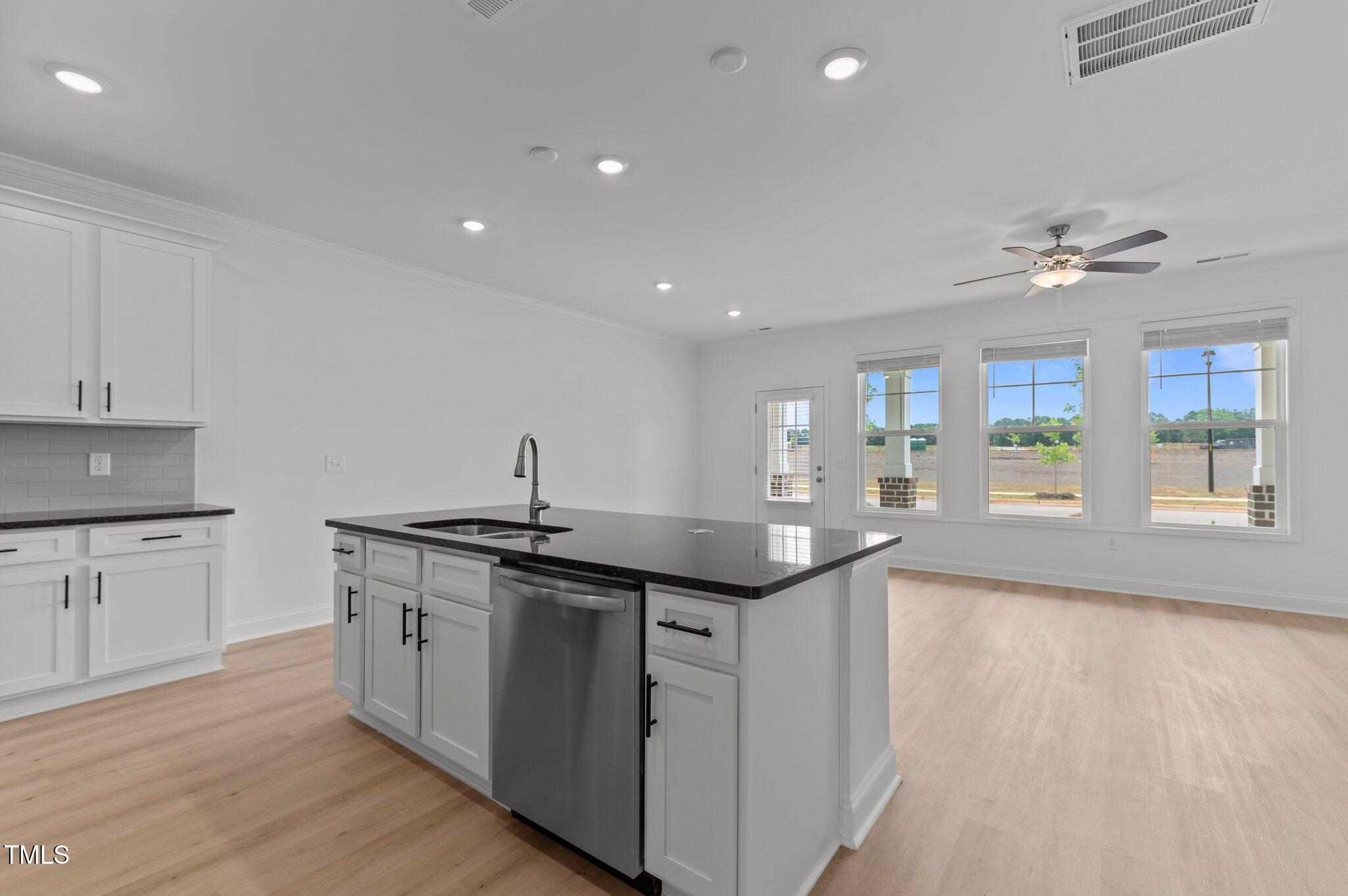 935 Alma Railway Drive 554