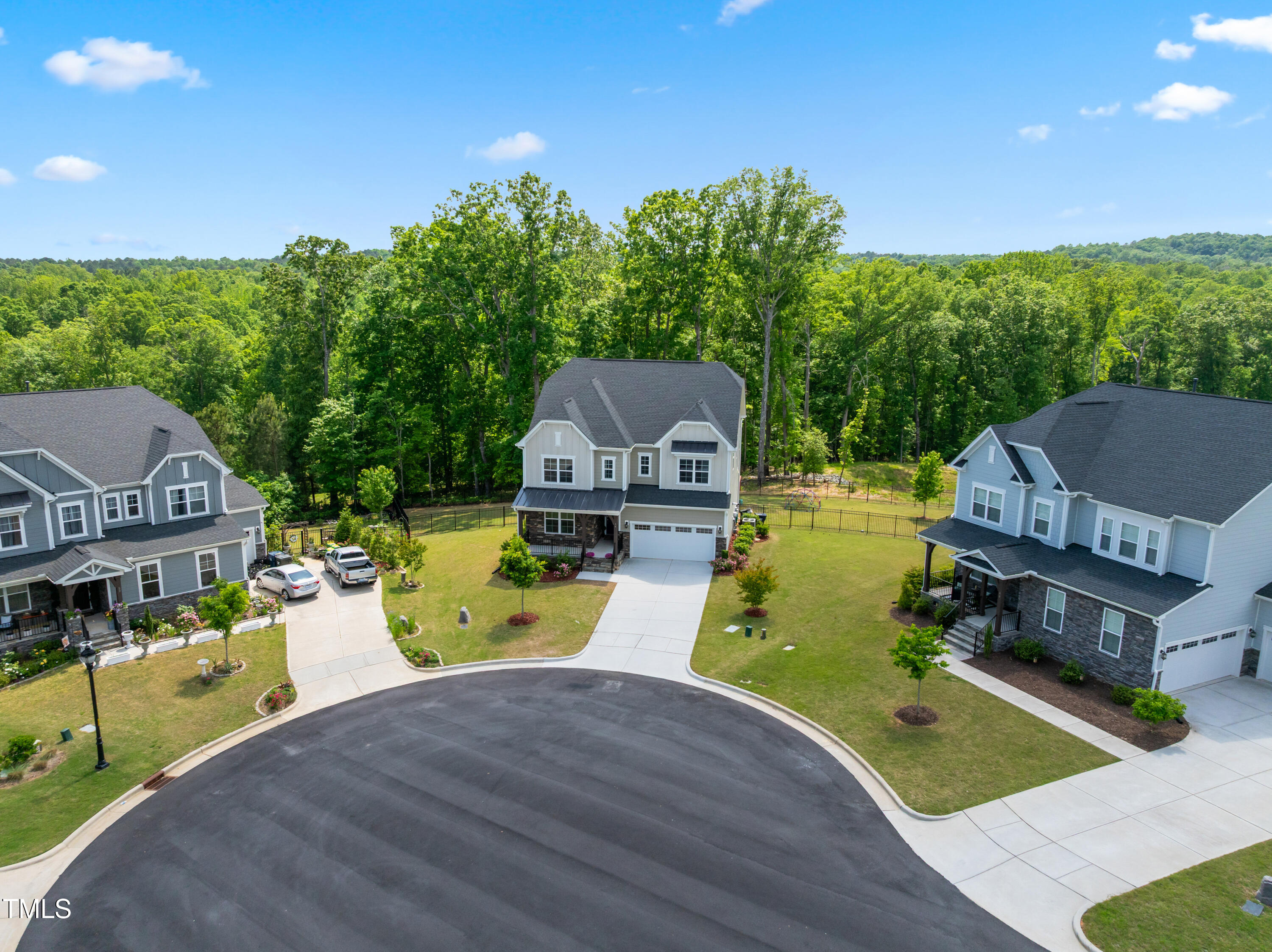 46 Waterfall Pointe