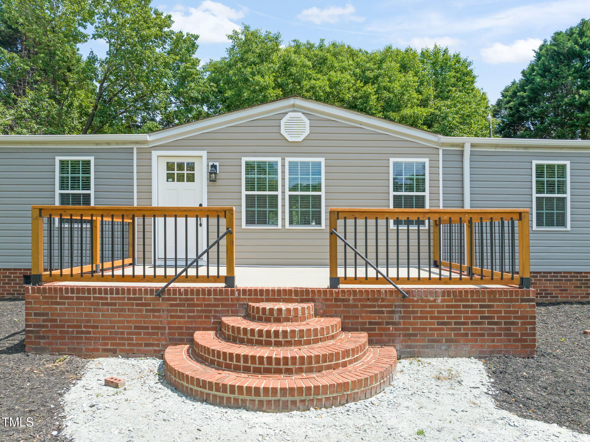 65 Gunston Lane