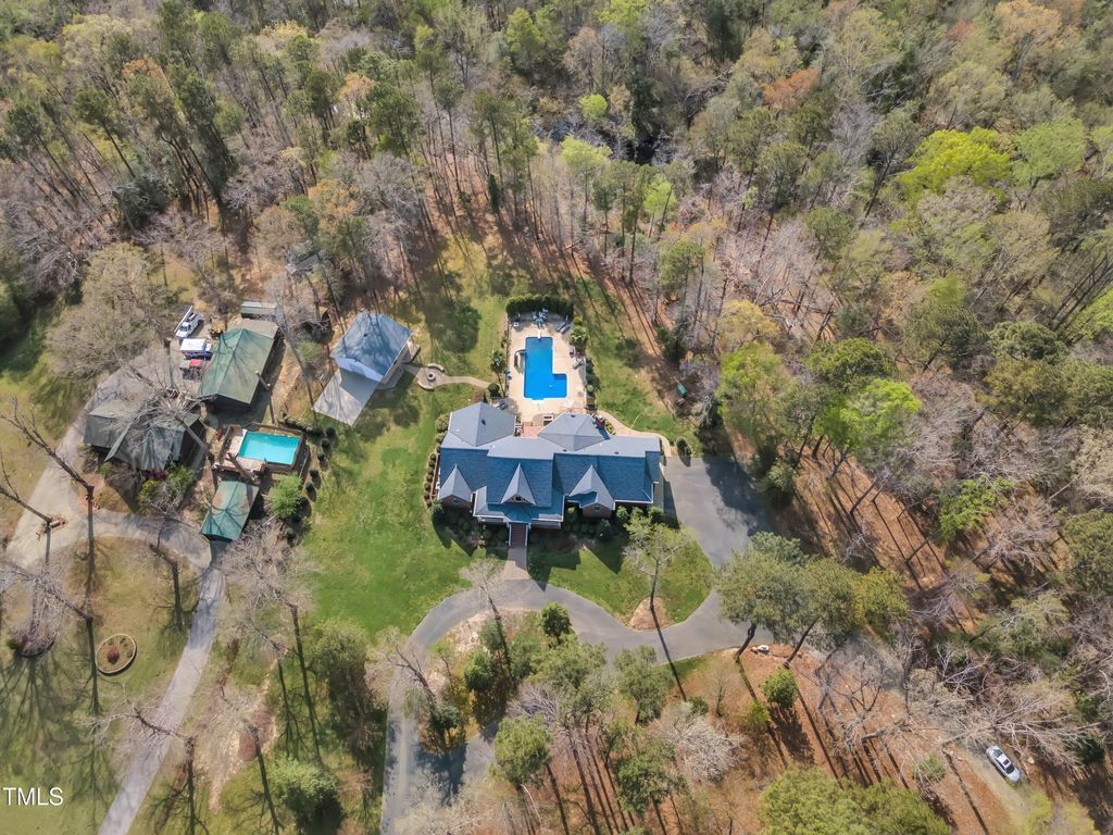 listing image 80