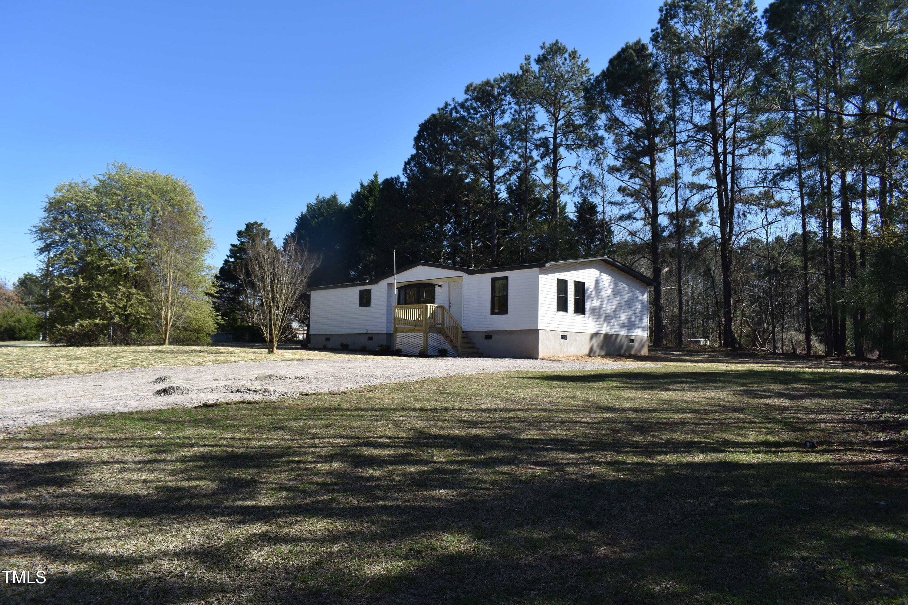 70 Waynes Lane