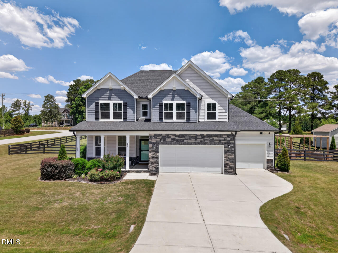 21 E Odell Lane
