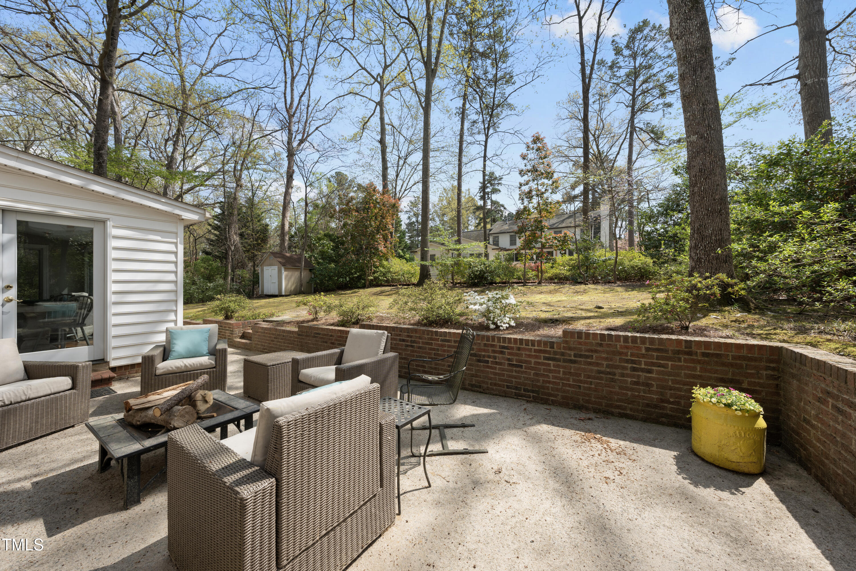 Raleigh, North Carolina 27612, United States, 4 Bedrooms Bedrooms, ,3 BathroomsBathrooms,Residential,Pending,102447