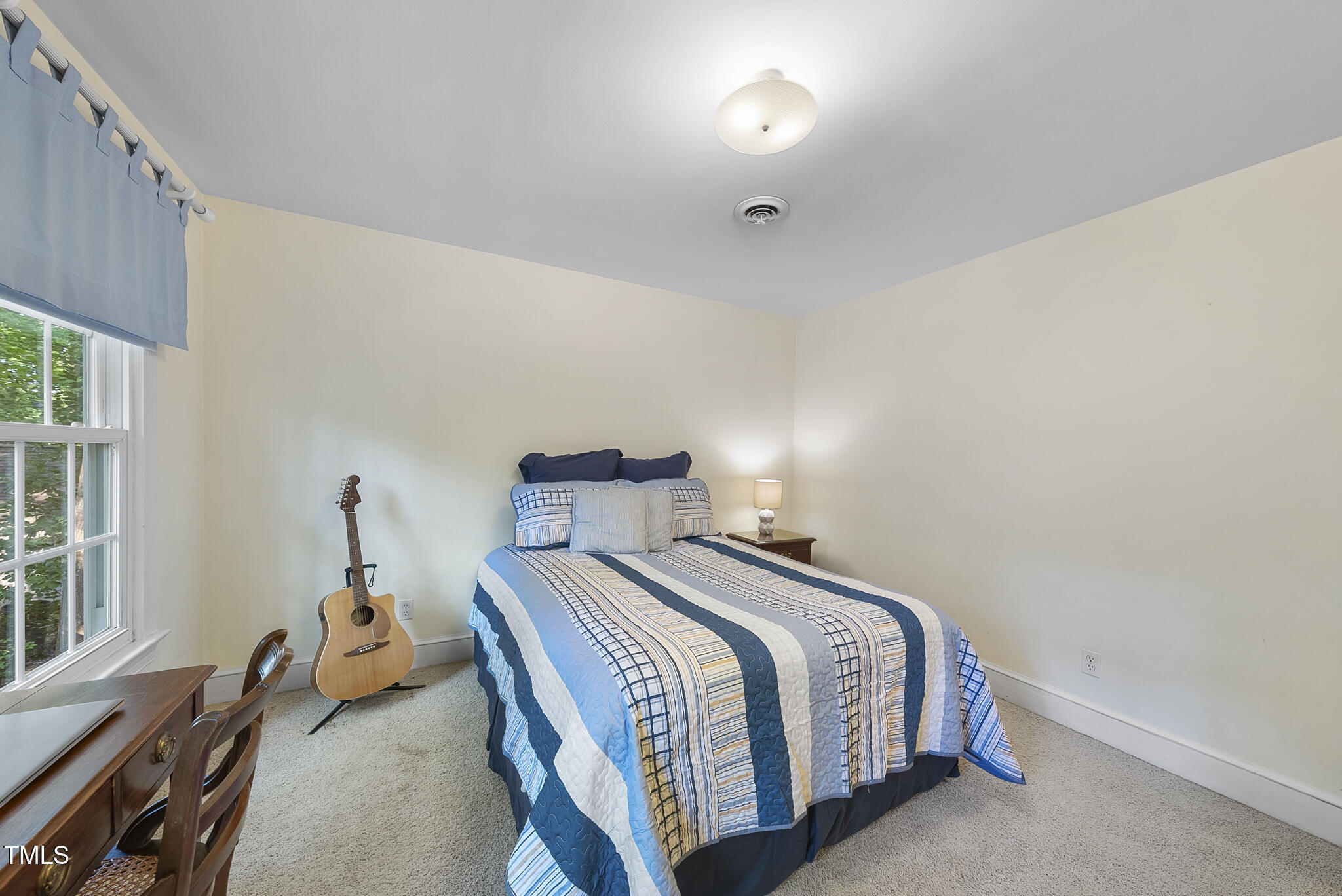 Raleigh, North Carolina 27612, United States, 4 Bedrooms Bedrooms, ,3 BathroomsBathrooms,Residential,Pending,102447