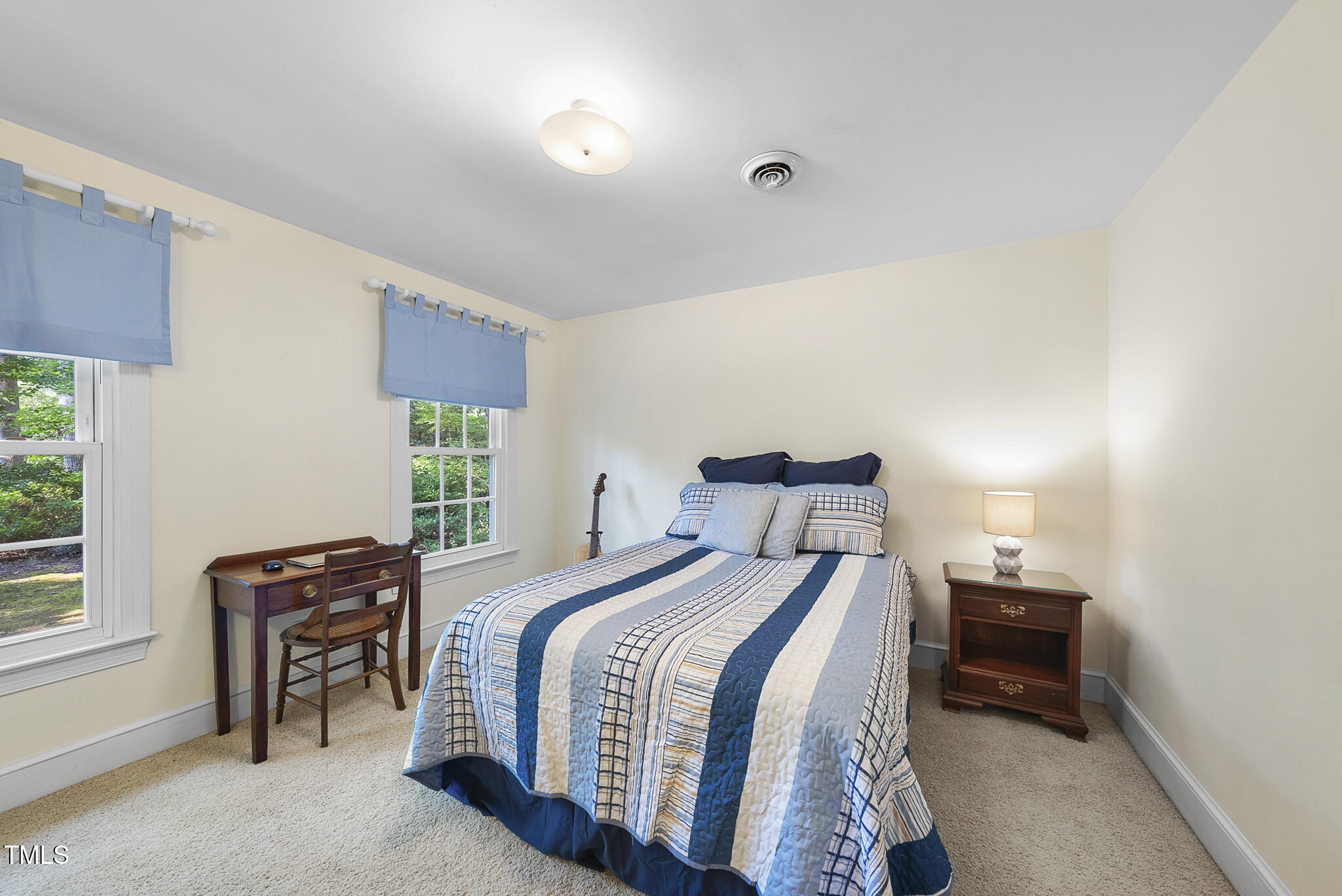 Raleigh, North Carolina 27612, United States, 4 Bedrooms Bedrooms, ,3 BathroomsBathrooms,Residential,Pending,102447