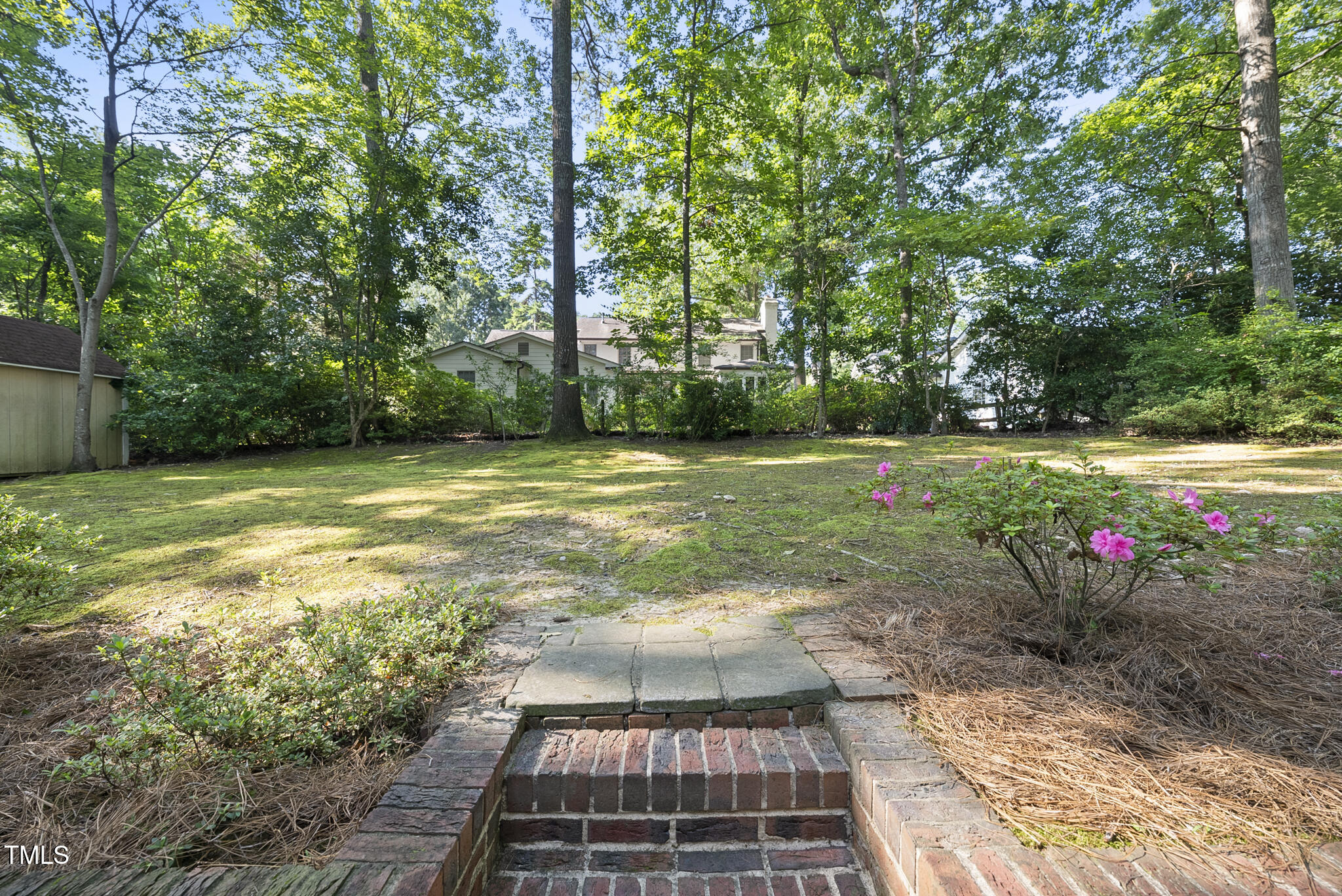 Raleigh, North Carolina 27612, United States, 4 Bedrooms Bedrooms, ,3 BathroomsBathrooms,Residential,Pending,102447