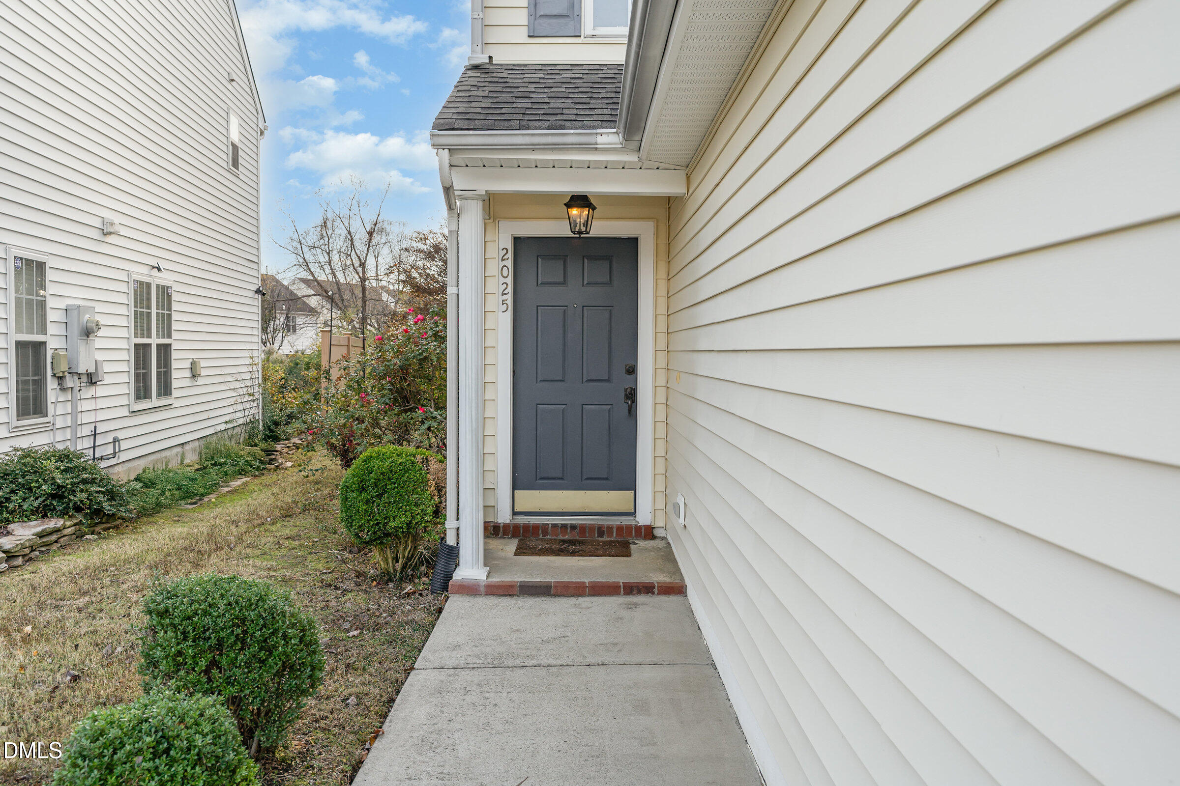 2025 Thornblade Drive