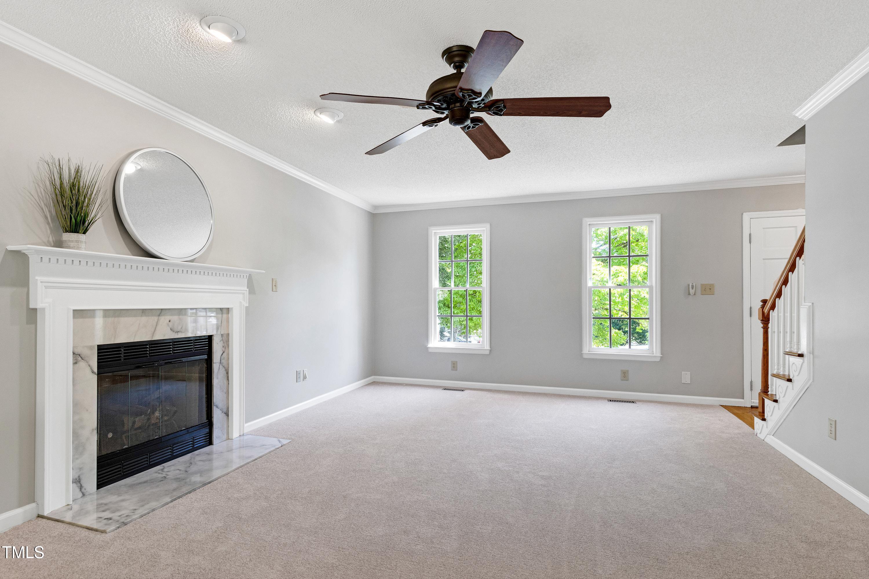 300 Silvercliff Trail