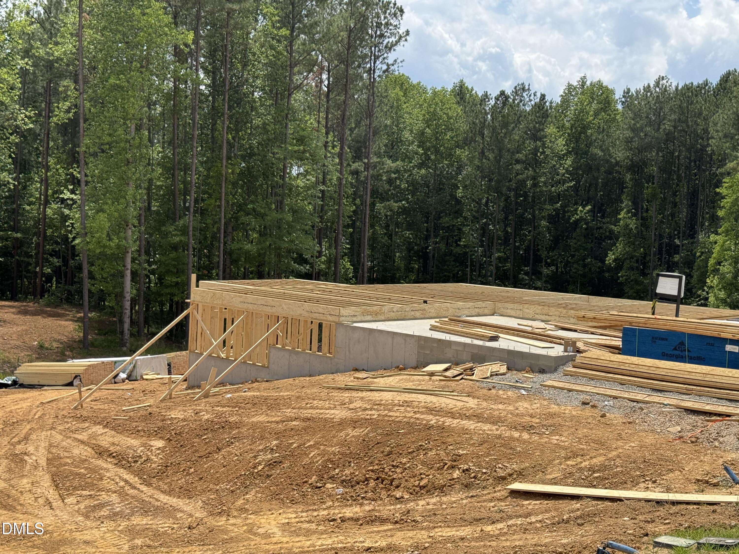 125 W Victoria Ridge Drive