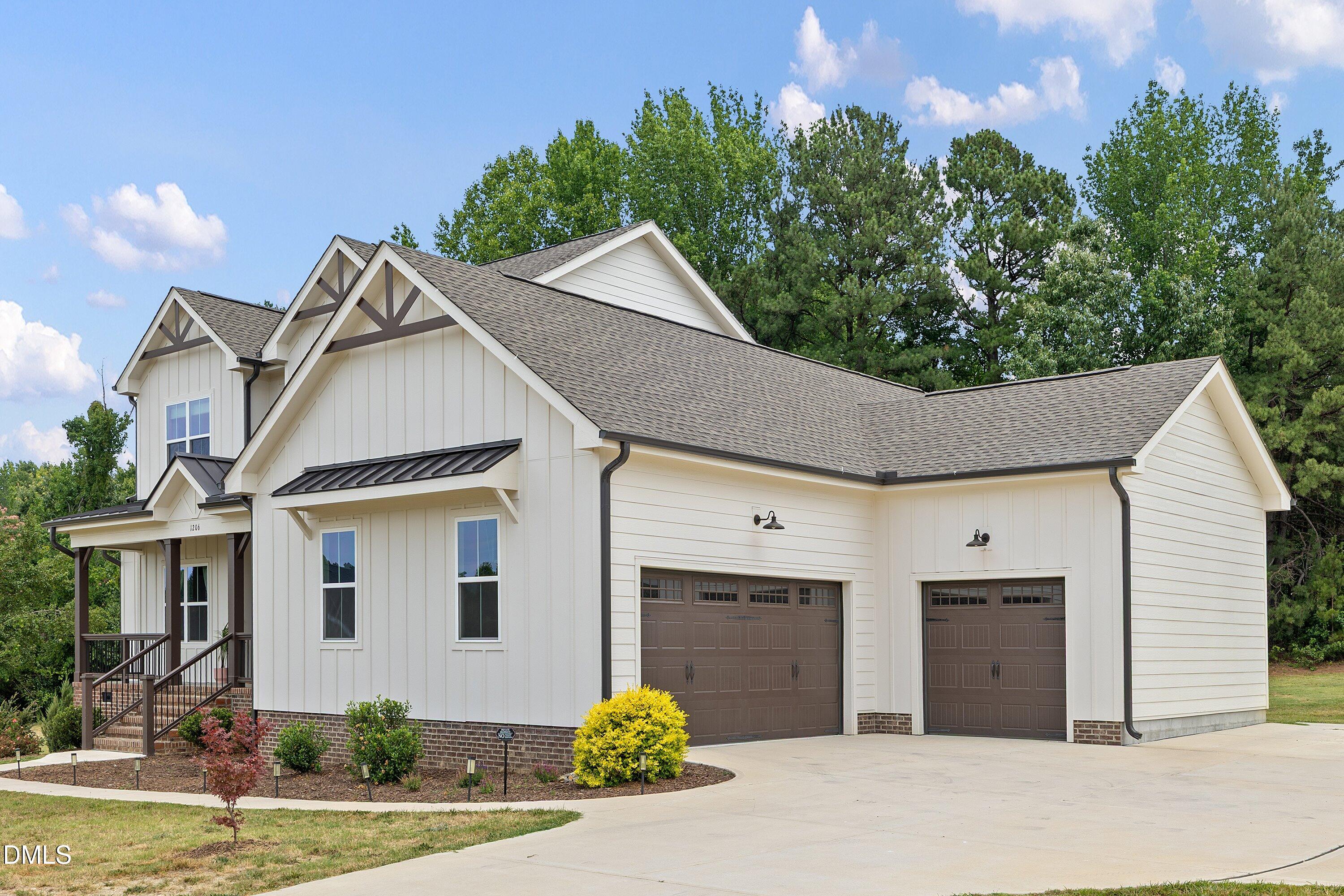 1206 Pond Side Drive