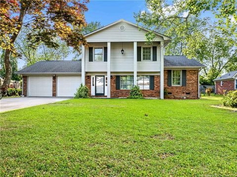 393 Admiral Drive Fayetteville NC 28303