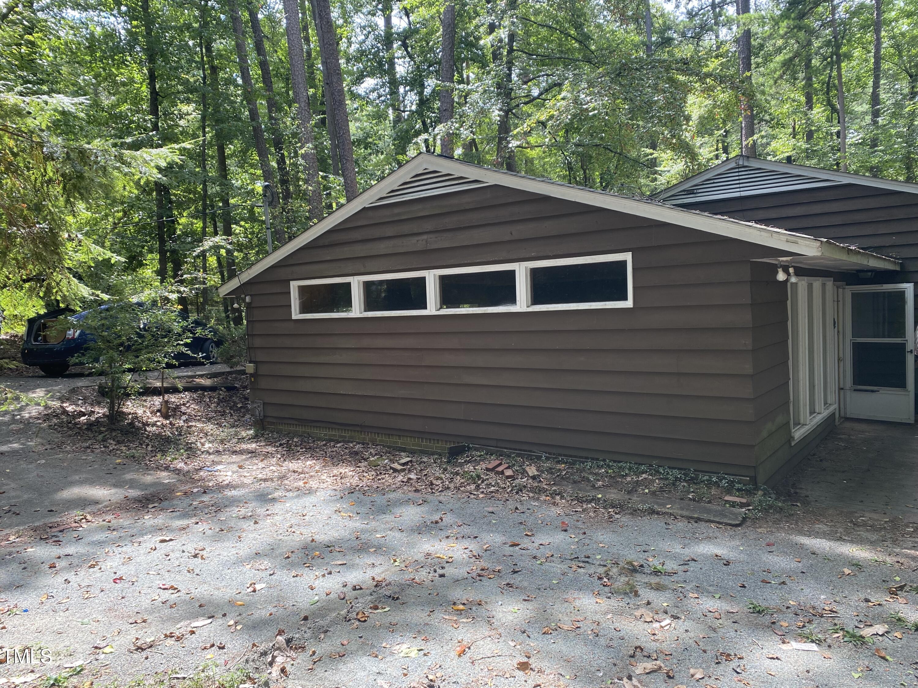412 N Elliott Road