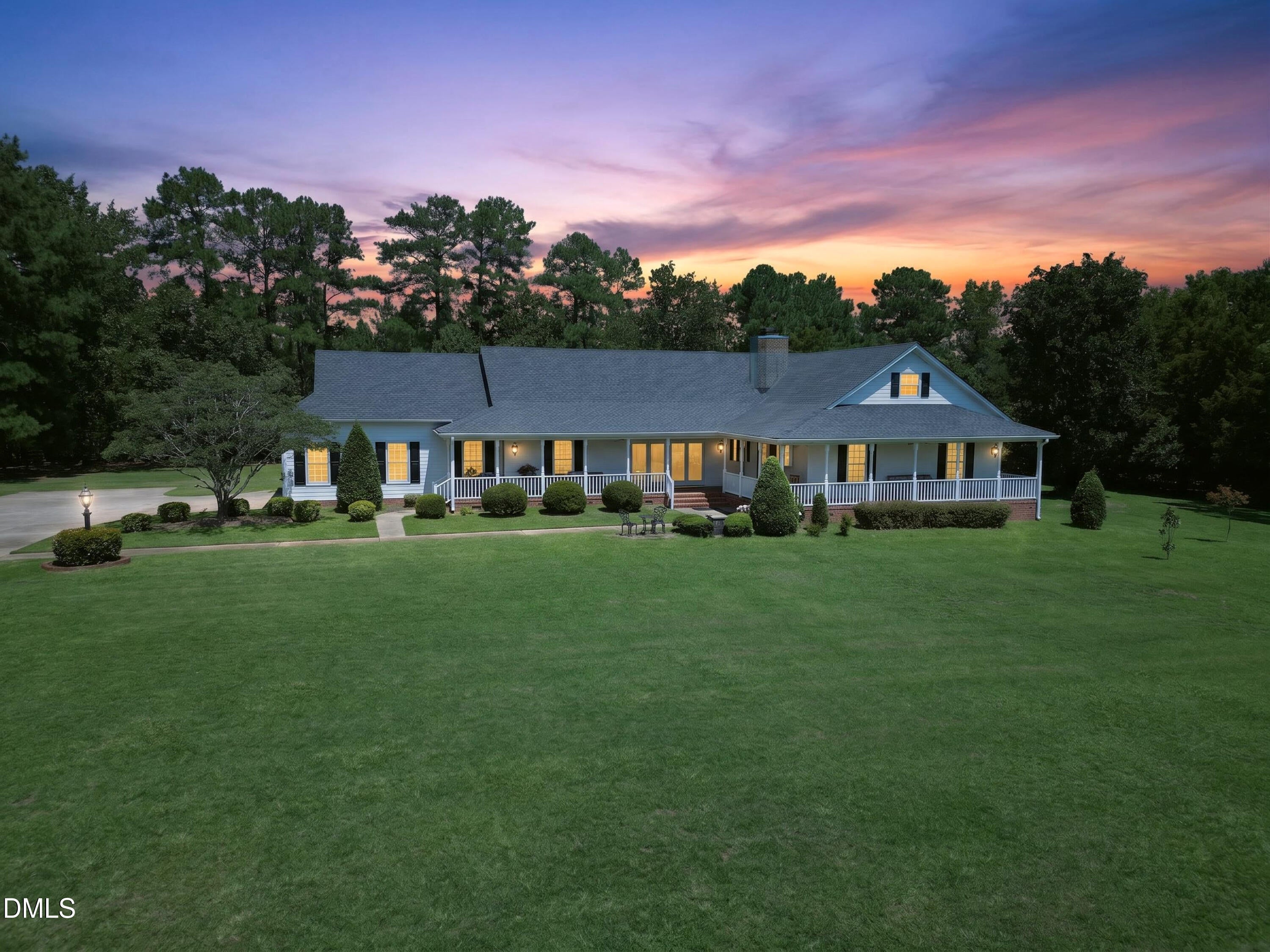 606 Country Lane