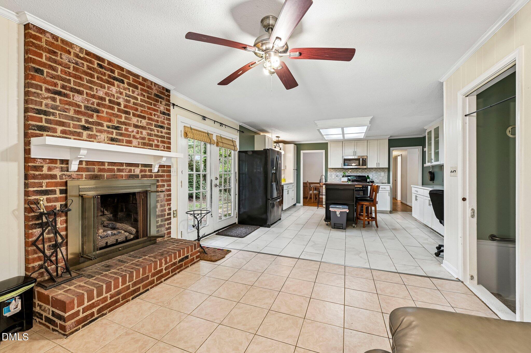1421 Elberon Place