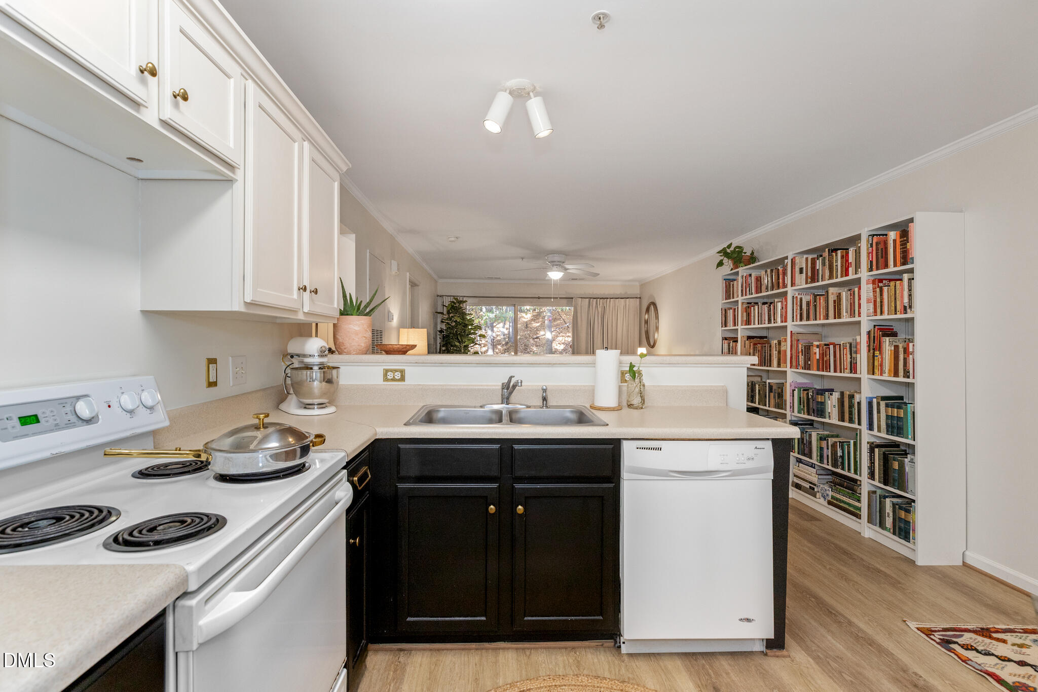 2950 Trailwood Pines Lane 104