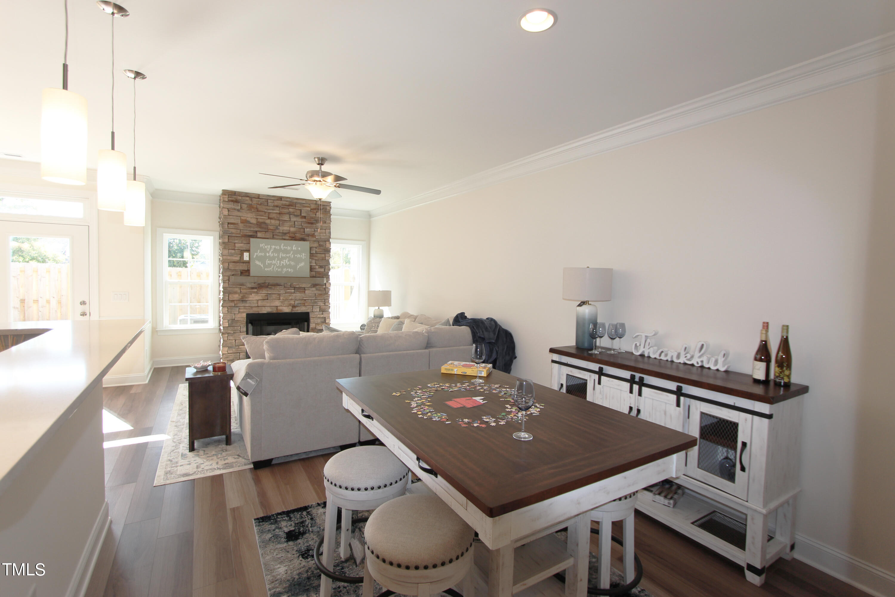 1033 Talisker Way 16