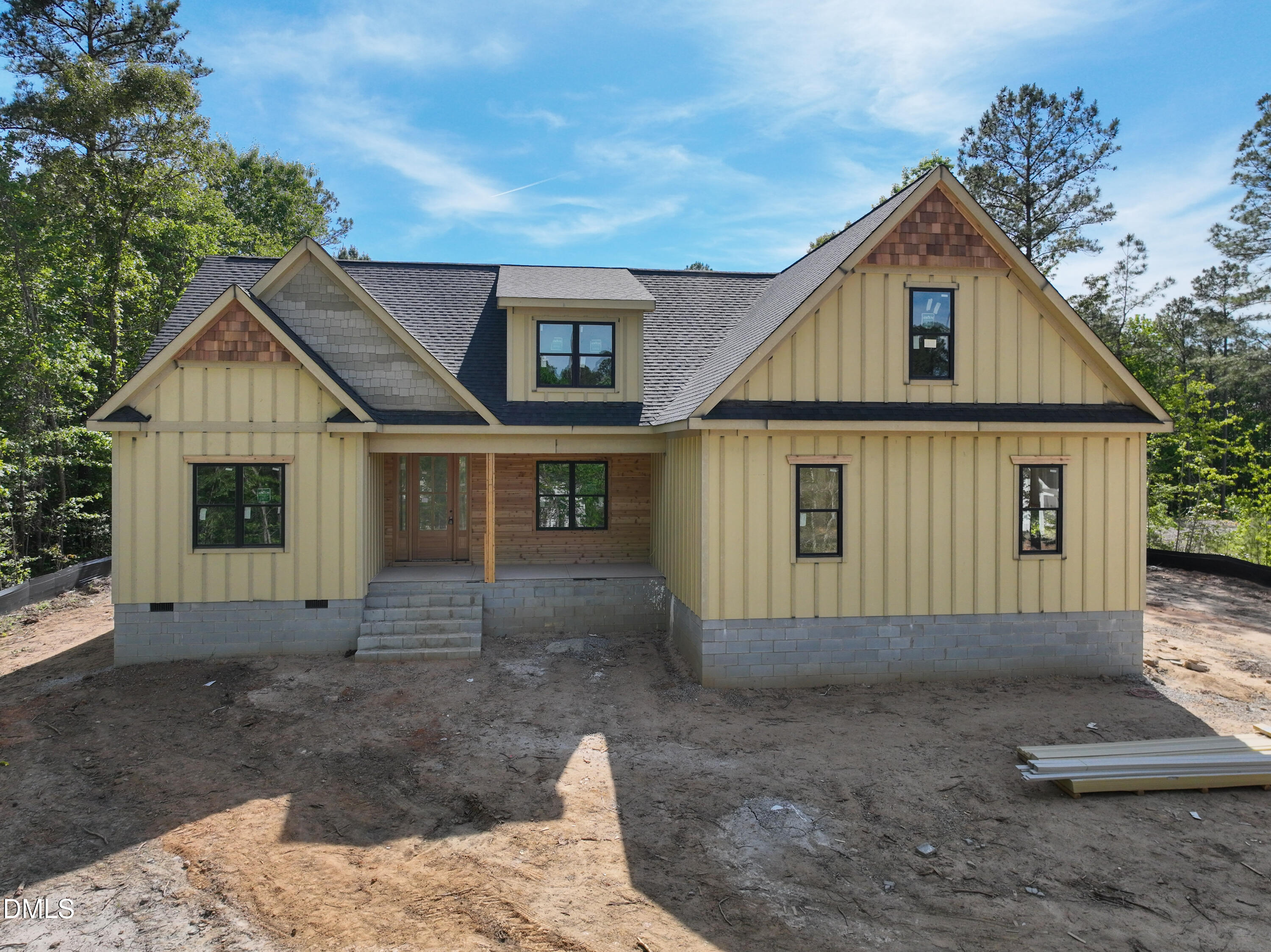 215 Whistlers Cove