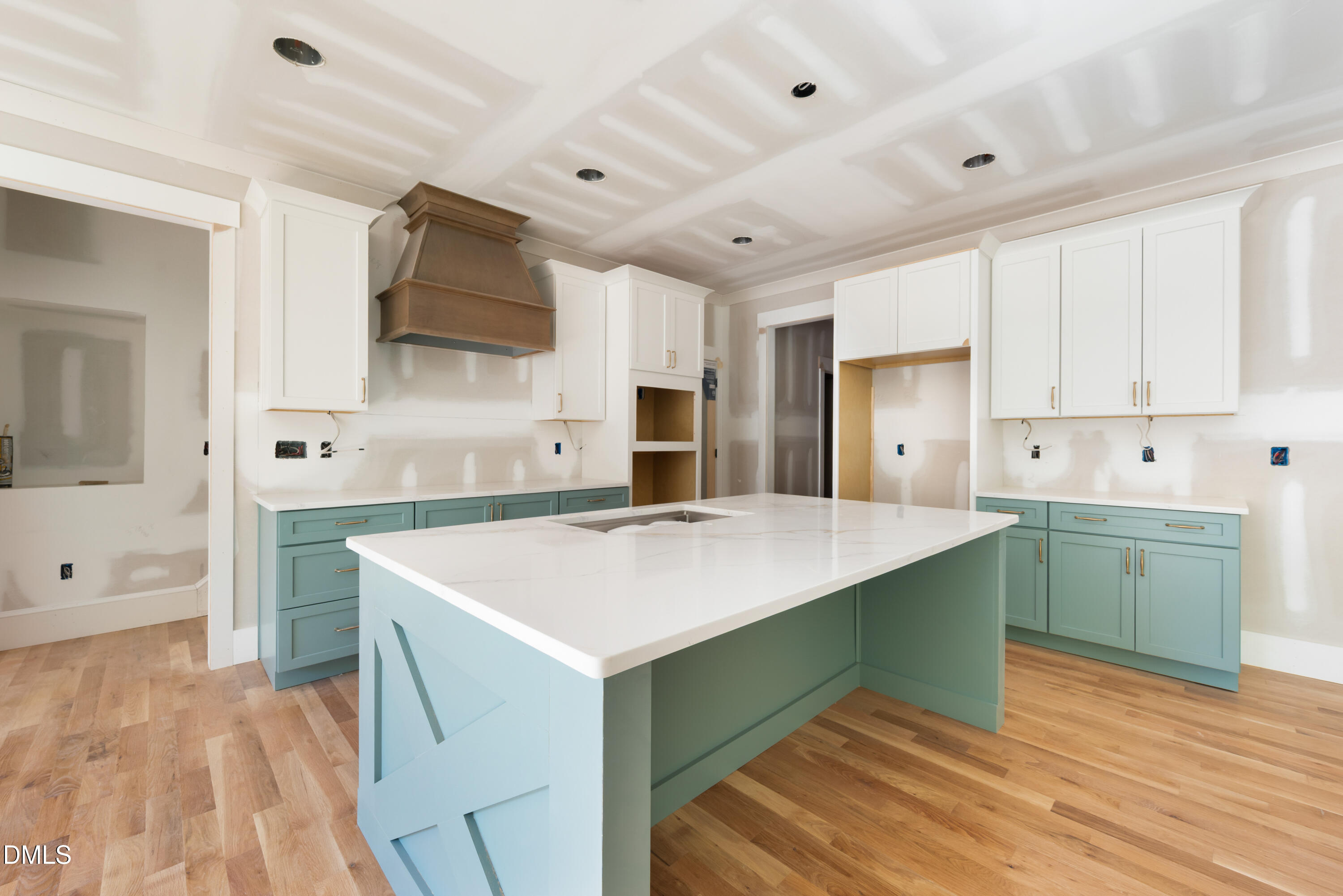 215 Whistlers Cove