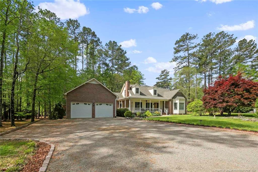 8042 Royal Drive