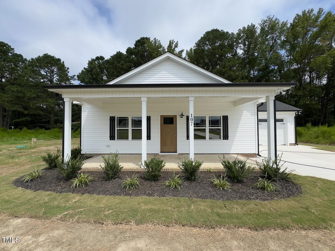 107 Lynn Lane