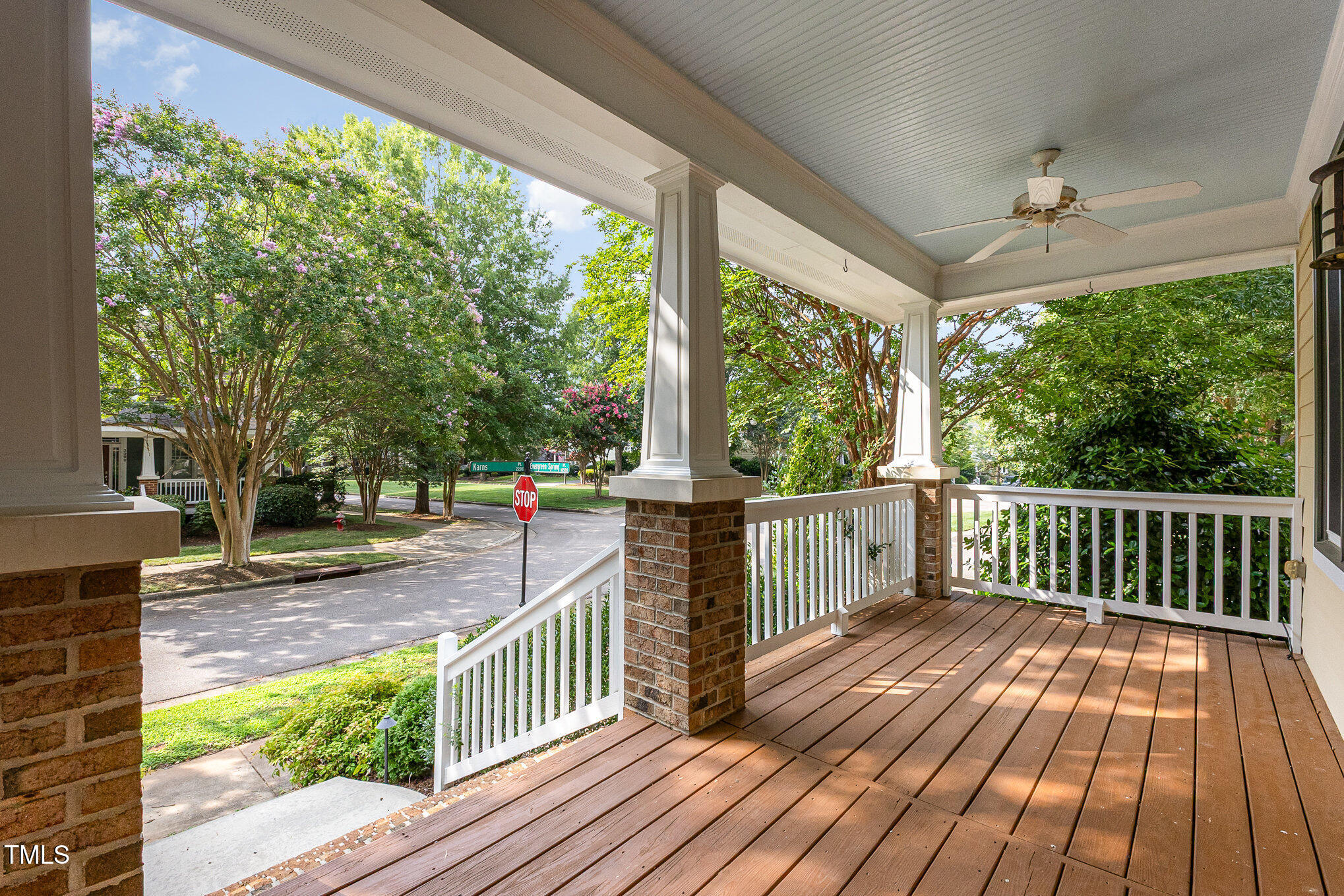 2201 Karns Place