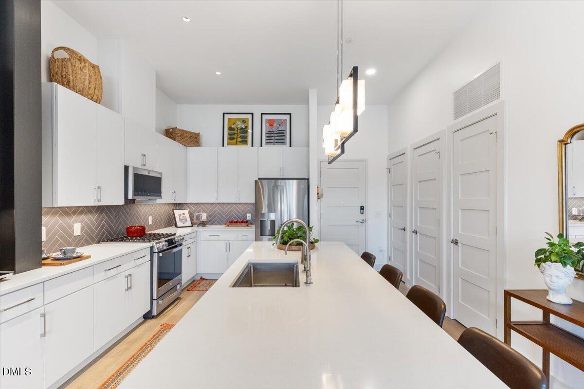 120 Mosaic Boulevard 306