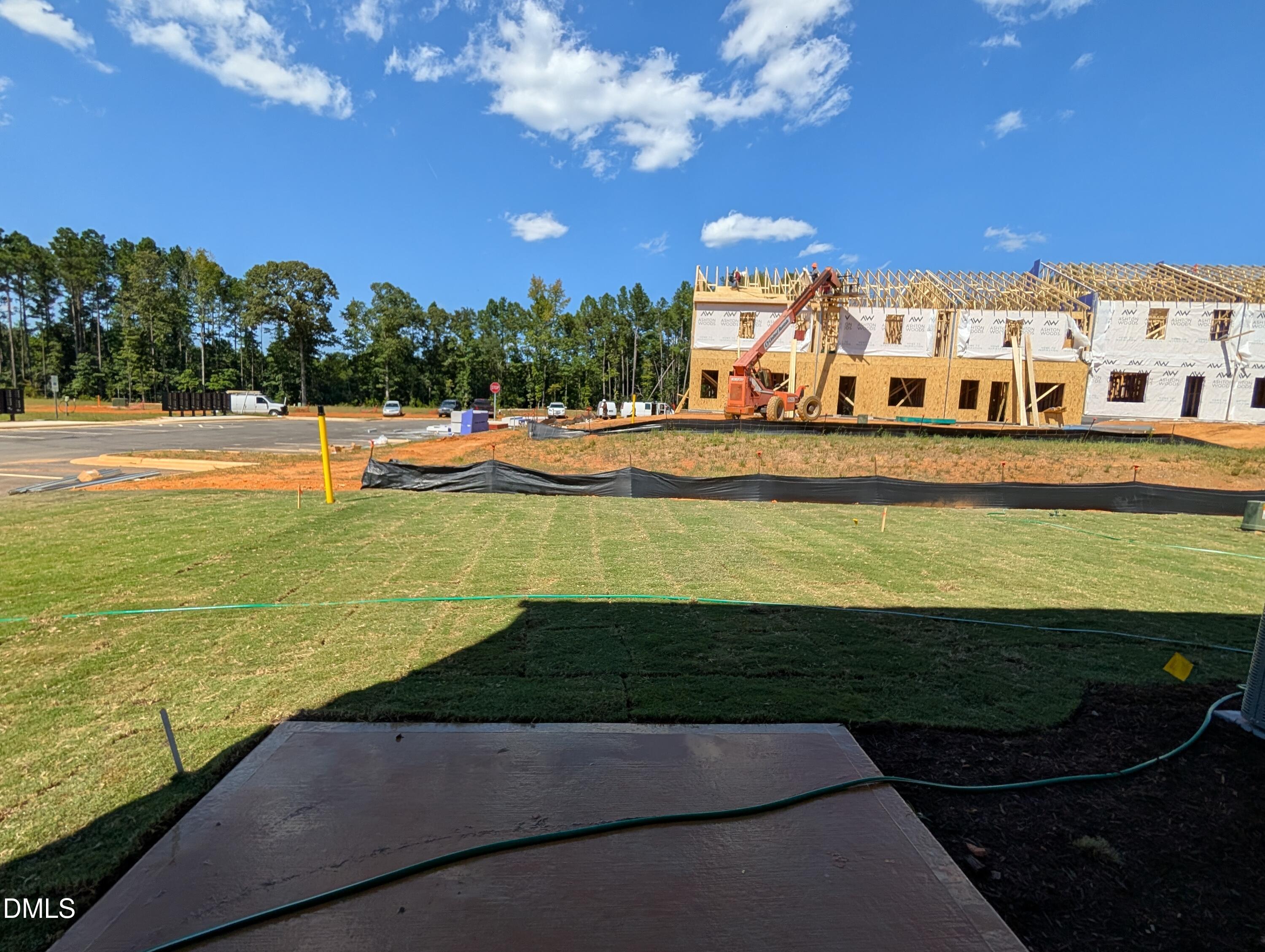 212 Flagstone Way