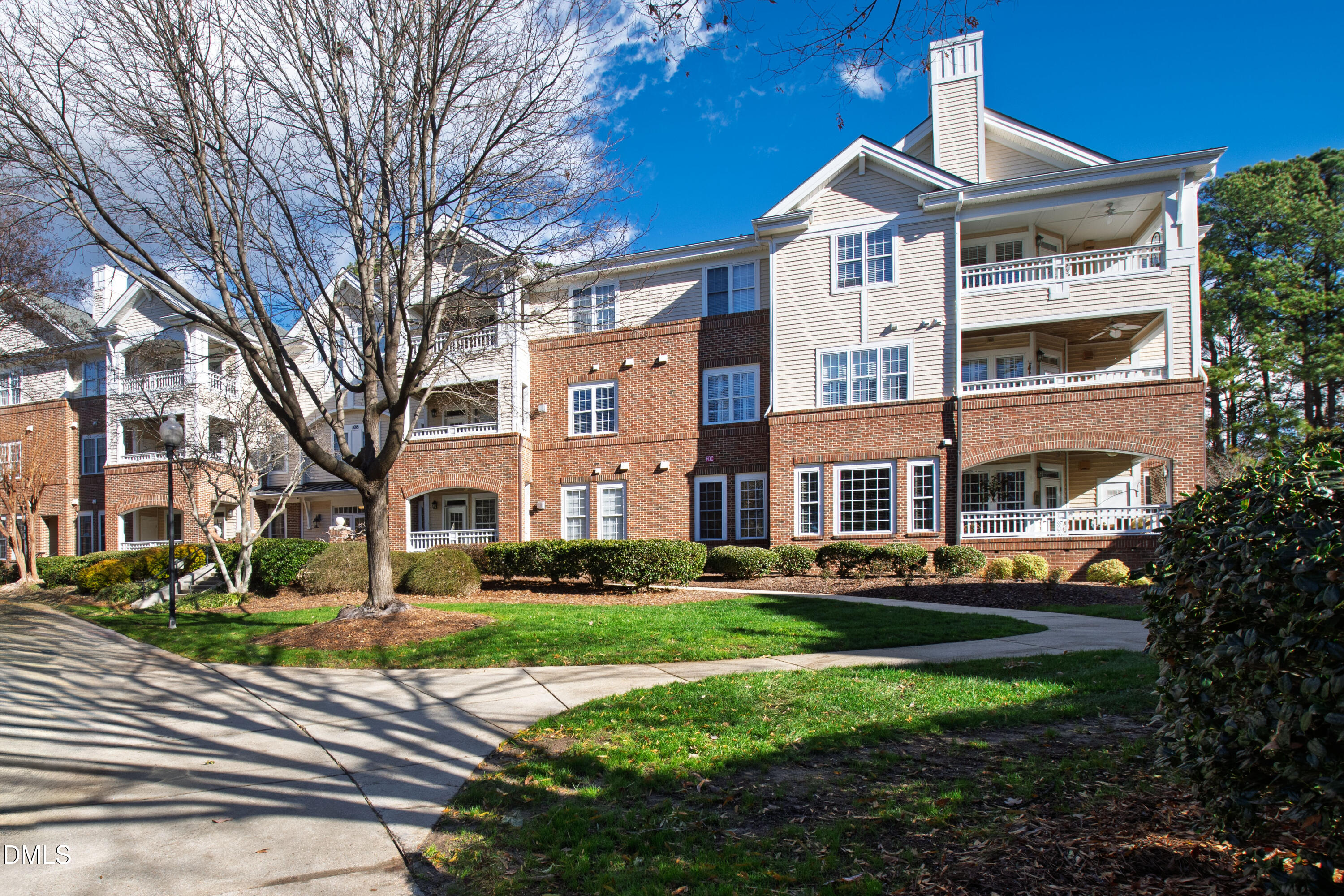 108 Northbrook Drive 307