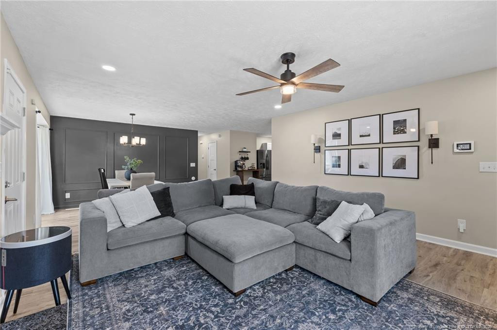 6873 Kingsgate Drive