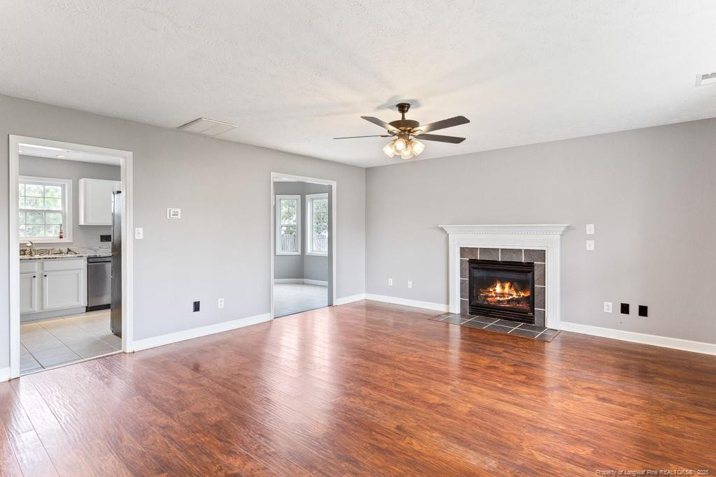 76 Lansing Court W