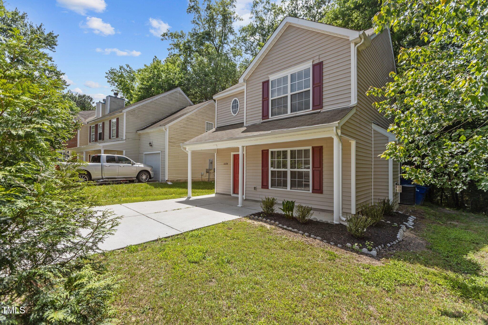 6604 Frogstool Lane