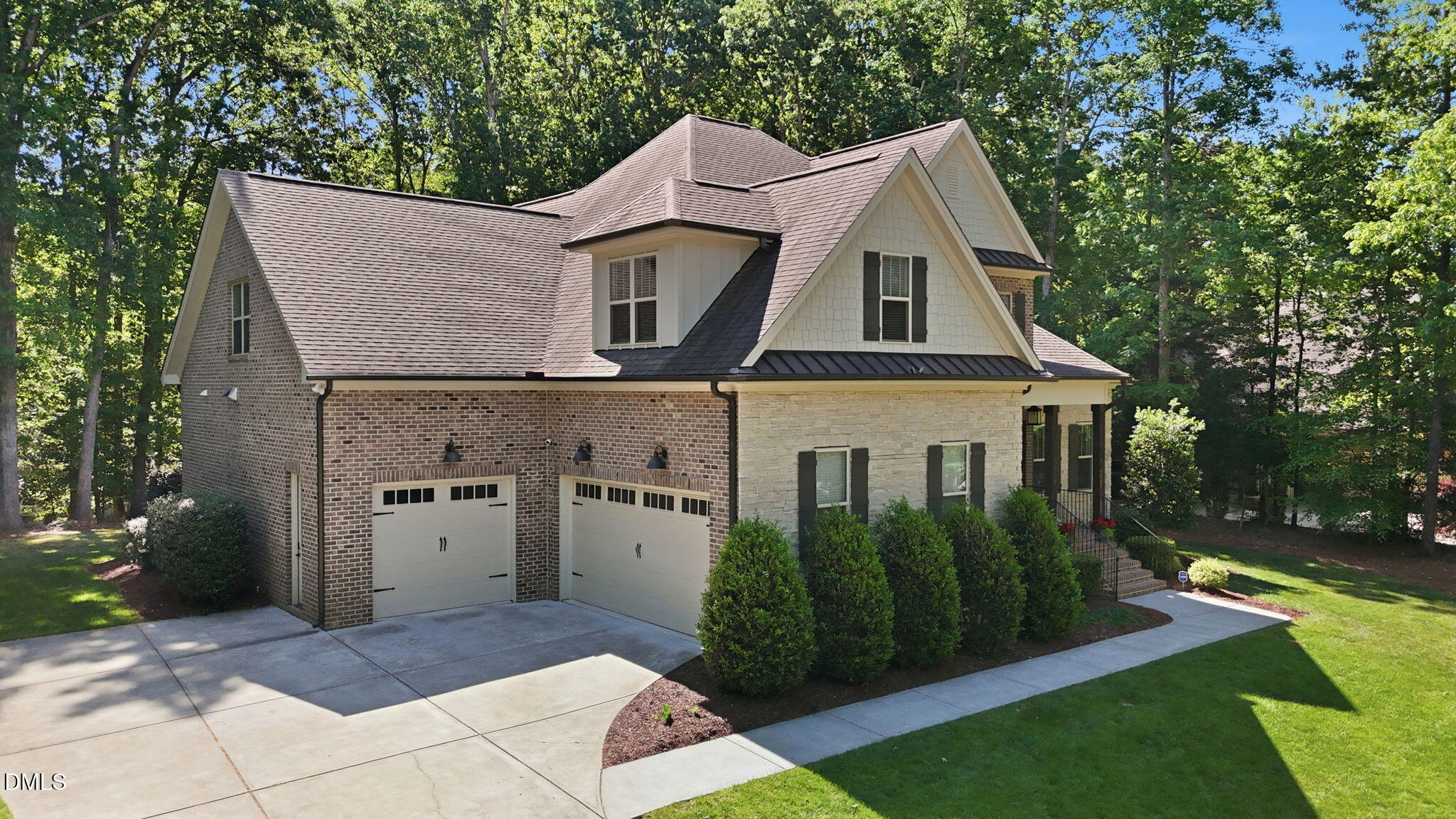 12216 The Gates Drive