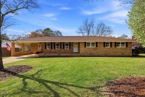 216 Crescent Drive Clayton NC 27520