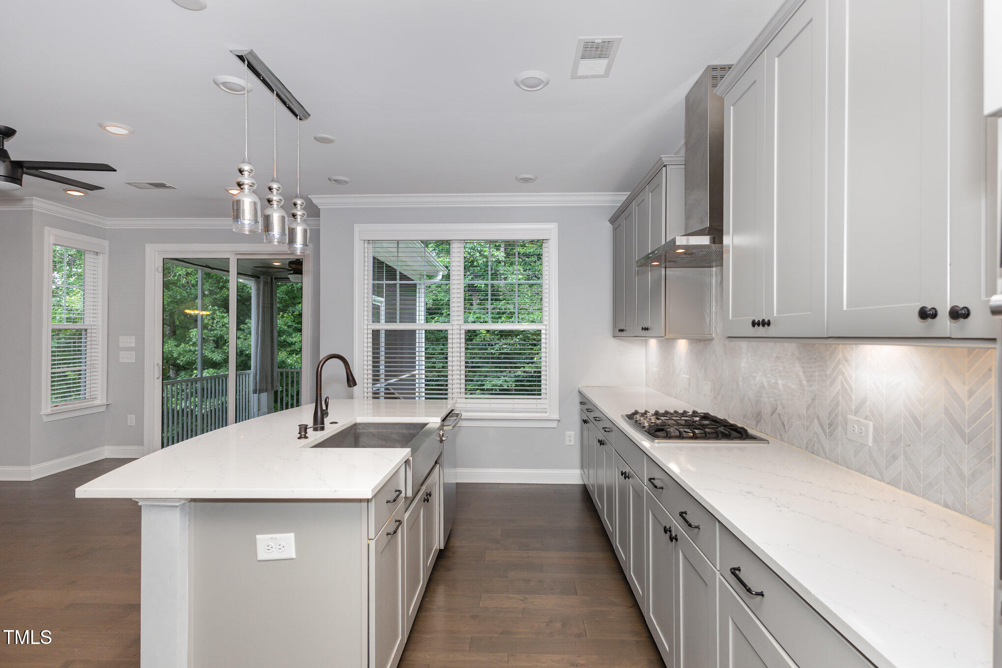2914 Farmhouse Drive